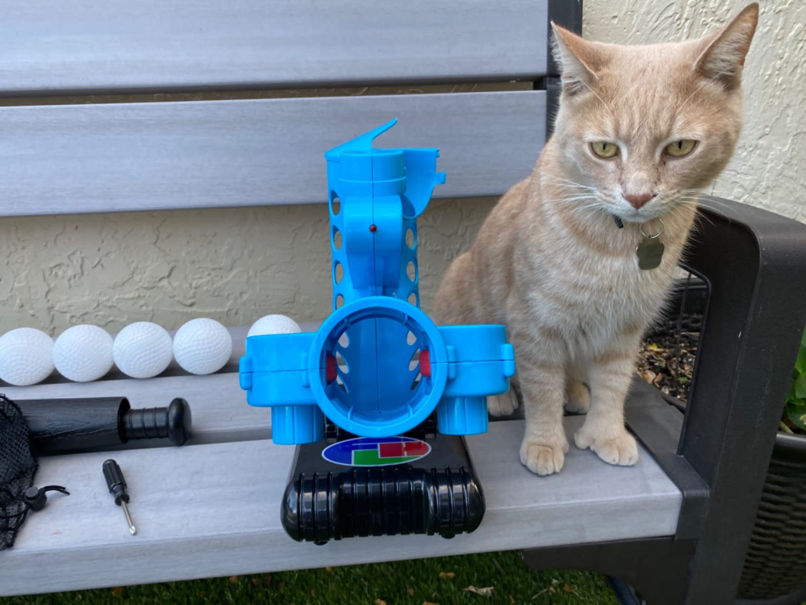 Furlihong 380BH Baseball Pitching Machine for Kids and Beginner customer photo 2