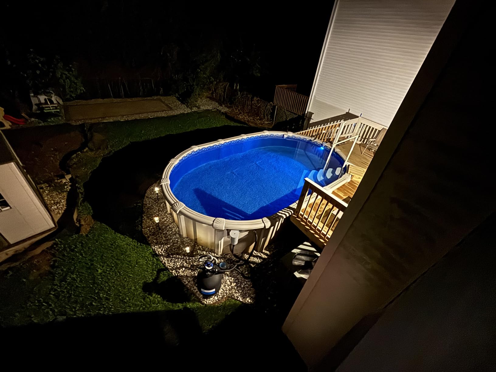 BITPOTT Solar Lights Outdoor, 8 Pack, Warm White, IP65 customer photo 2
