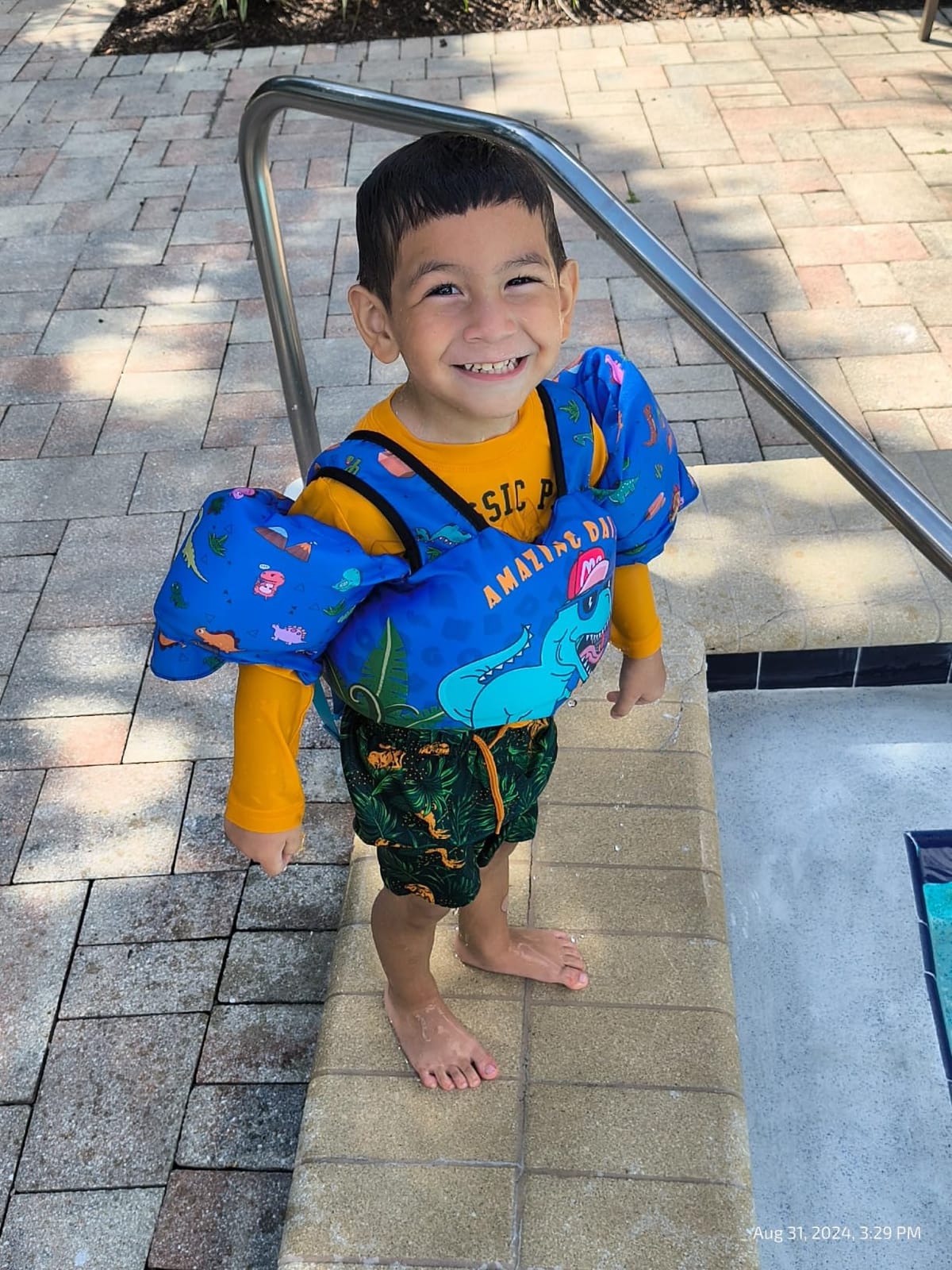 Chriffer Kids Swim Vest Life Jacket for 30-55 Pounds Boys and Girls, Toddler Floaties with Shoulder Harness Arm Wings for 2,3,4,5,6,7 Years Old Baby customer photo 2
