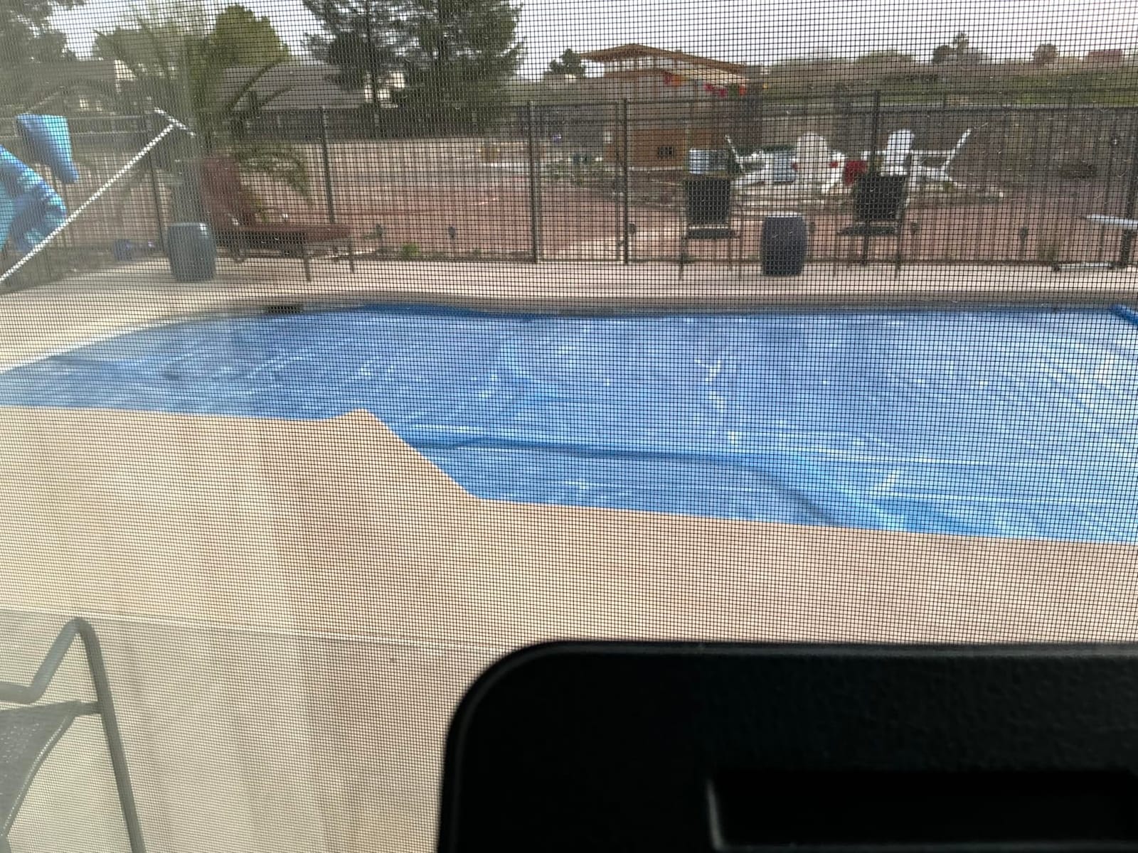 BigXwell Heavy-Duty Solar Pool Cover 16x32ft - 16Mil Blue customer photo 2