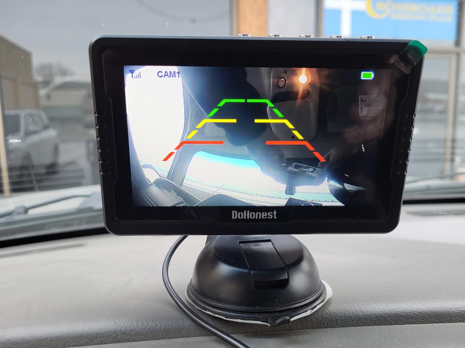 Wireless Backup Camera Solar Magnetic: Portable Cordless Scratch-Proof Truck Trailer Hitch Rear View Camera HD 1080P No Wiring No Drilling Rechargeable 5'' Monitor Kit for Car RV Camper - DoHonest R50 customer photo 2