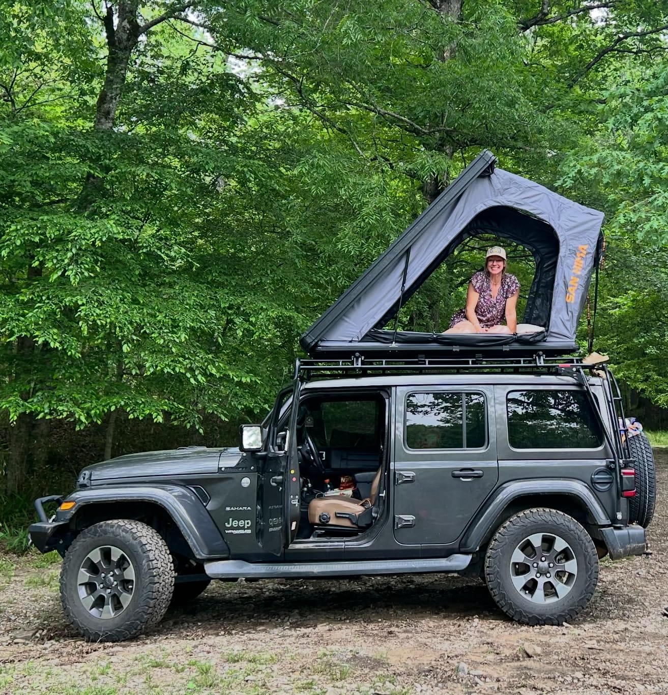 SanHima Hotham Rooftop Tent Hard Shell, Aluminium Roof Top Tent for Car SUV Truck customer photo 1