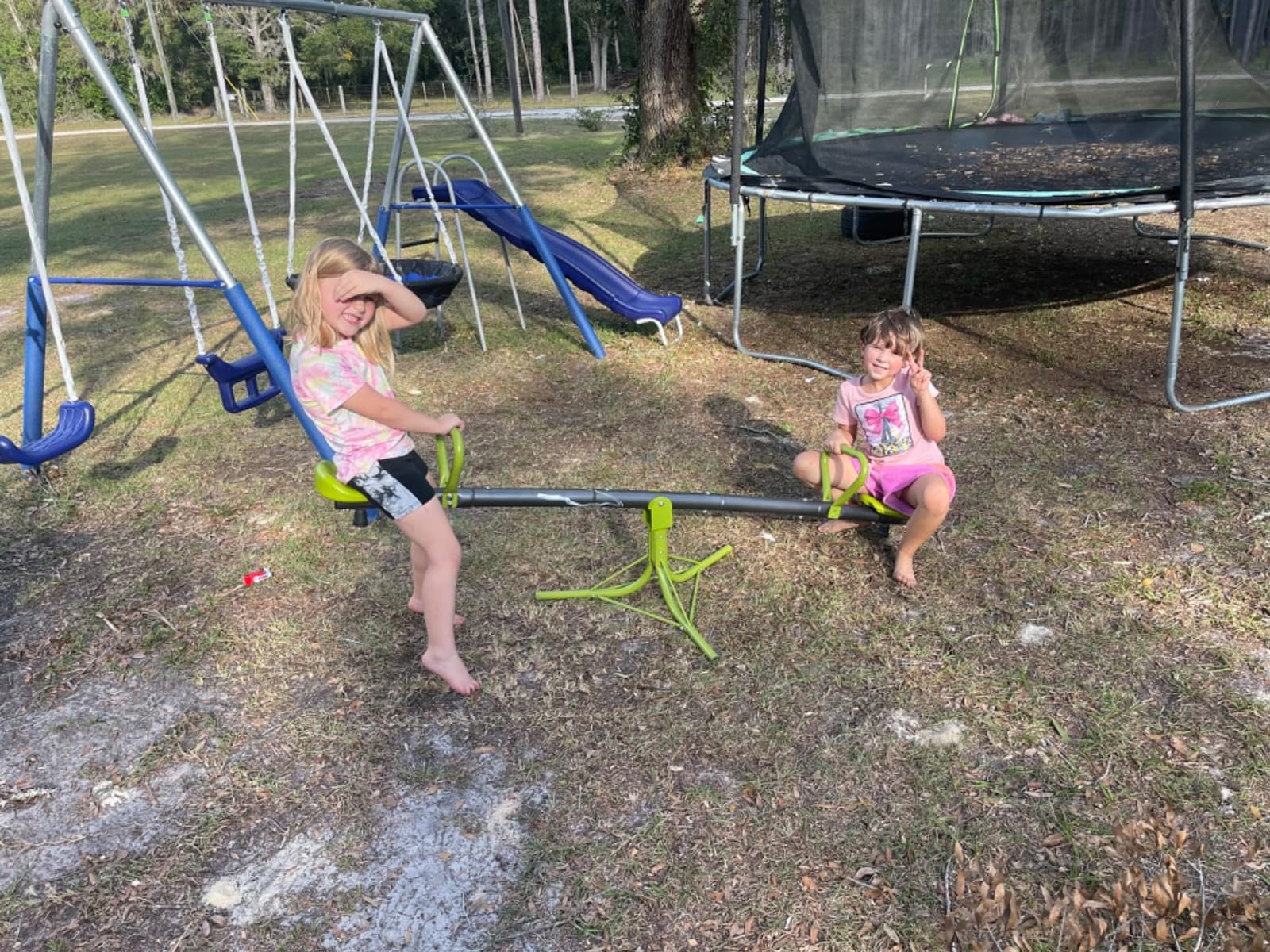 Iyoyo Teeter Totter Seesaw for Kids & Toddlers Ages 3-7, 360° Spinning Seesaw Outdoor Playground Toys, Rotating Teeter Totter with Safety Handle, Sturdy Steel Backyard Playset for Boys Girls customer photo 1