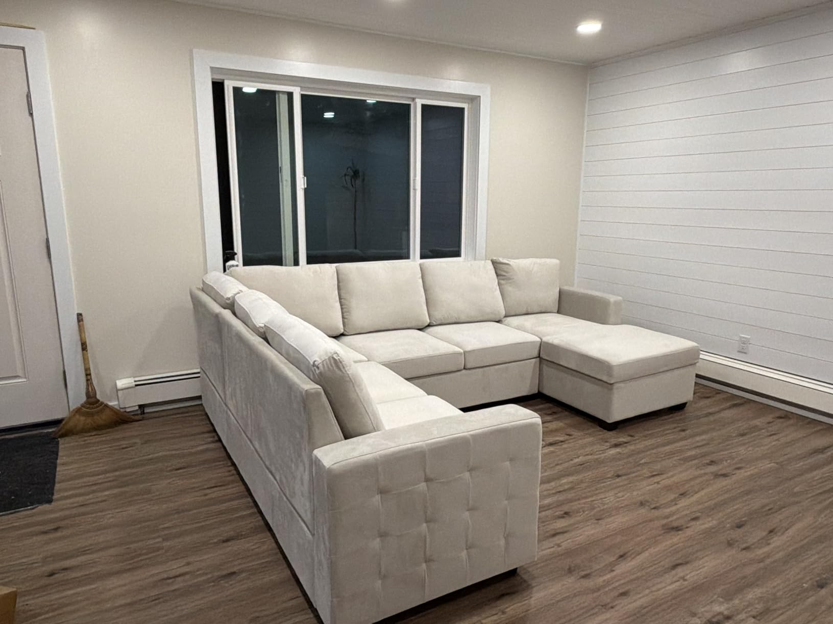 HONBAY Sectional Sleeper Sofa with Pull Out Bed U-Shape Sectional Couch with Storage Chaise 6 Seater Sleeper Sectional Sofa Bed, Velvet Black customer photo 2