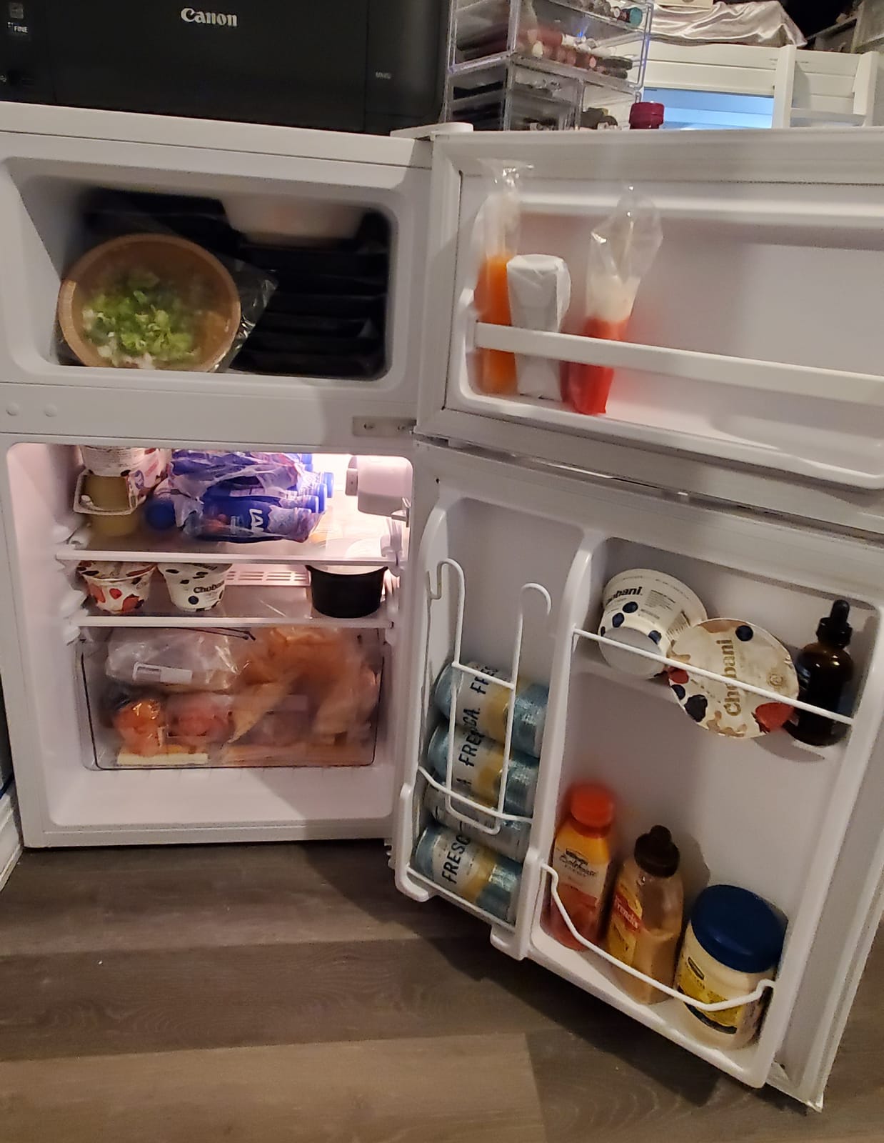 EUHOMY 1.7 Cu.Ft Mini Fridge, Reversible Door Compact Refrigerator, Black customer photo 2