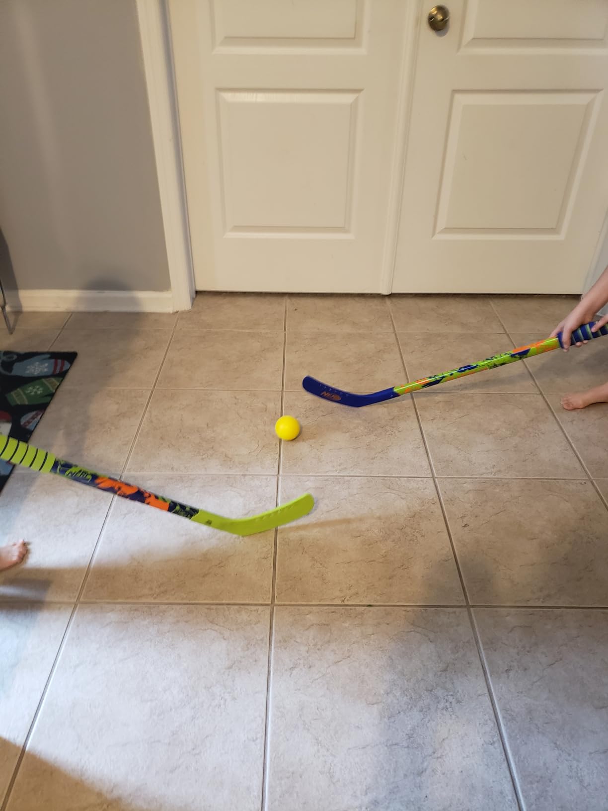 NERF Proshot Hockey Sticks + Ball Set - Knee + Floor Play - 2 Player customer photo 1