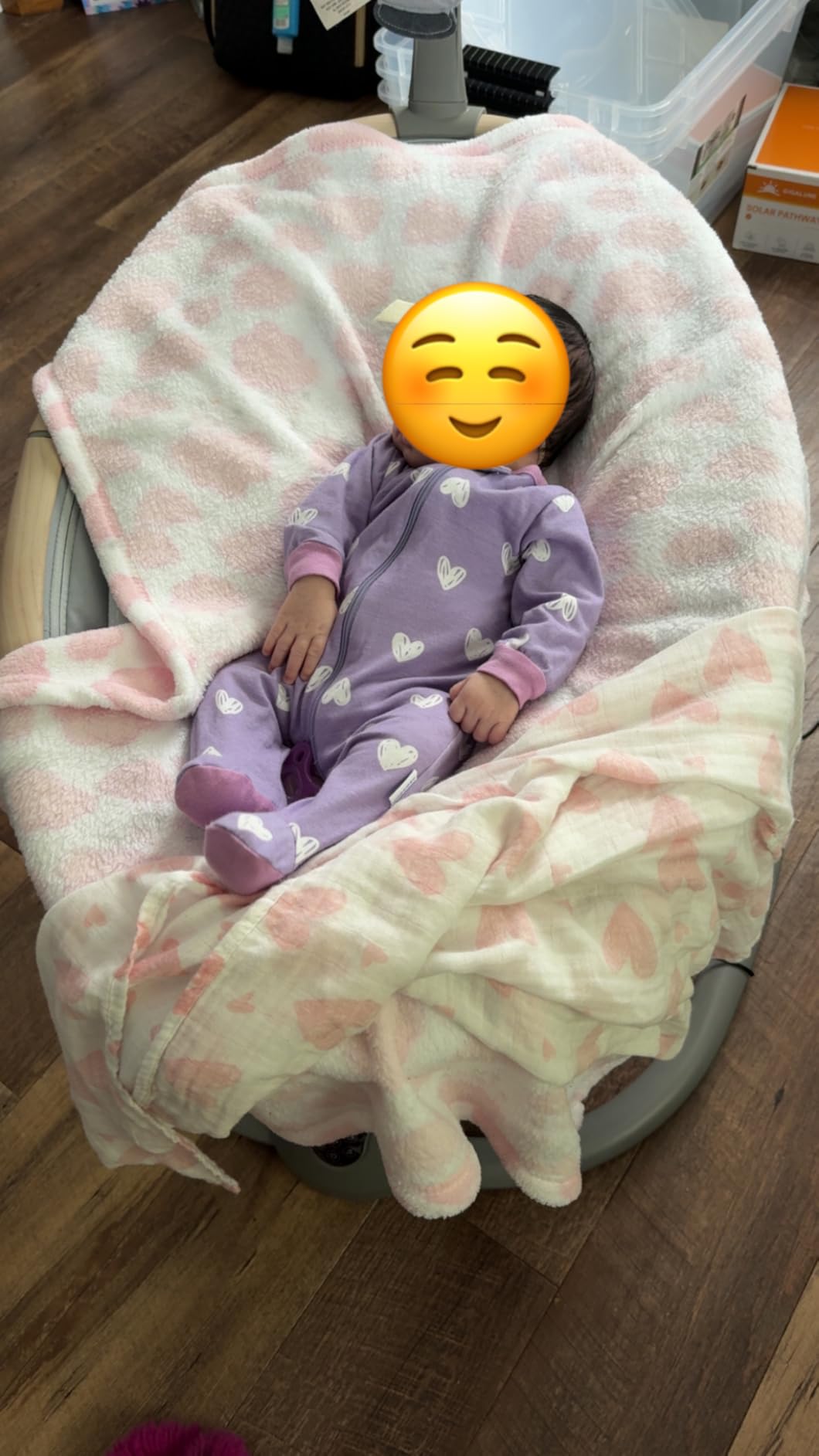 Maxi-Cosi Cassia Smart Baby Swing for Infants, Portable, Foldable Infant Swing with Music, 360 Rotation, 5 Speeds, 12 Melodies, EcoCare Fabric, Auto Motion Sensor, 2 Reclines, Classic Oat customer photo 2