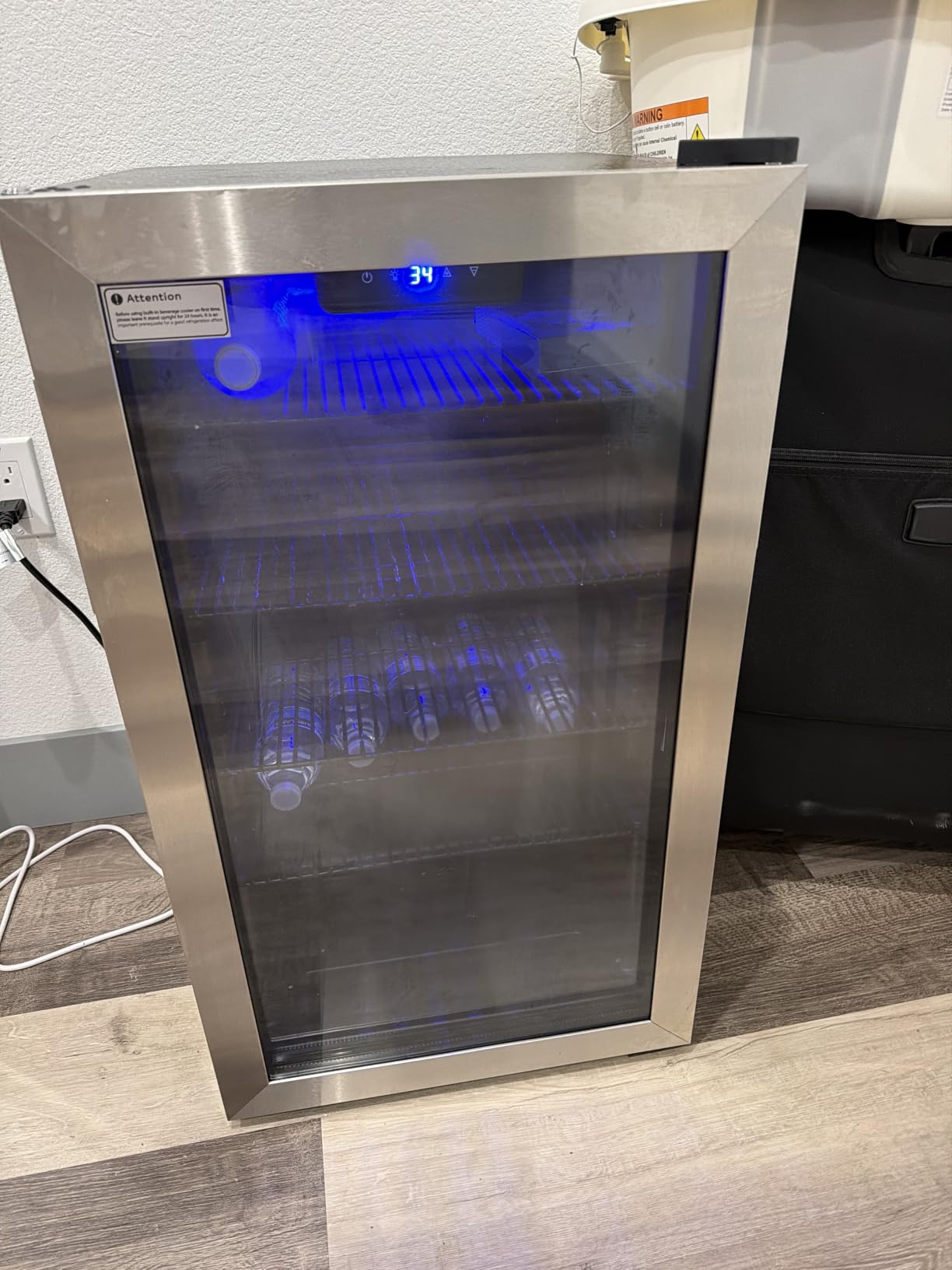 Feelfunn 126 Can Beverage Refrigerator, Glass Door Mini Fridge, 3.2 Cu.Ft customer photo 1