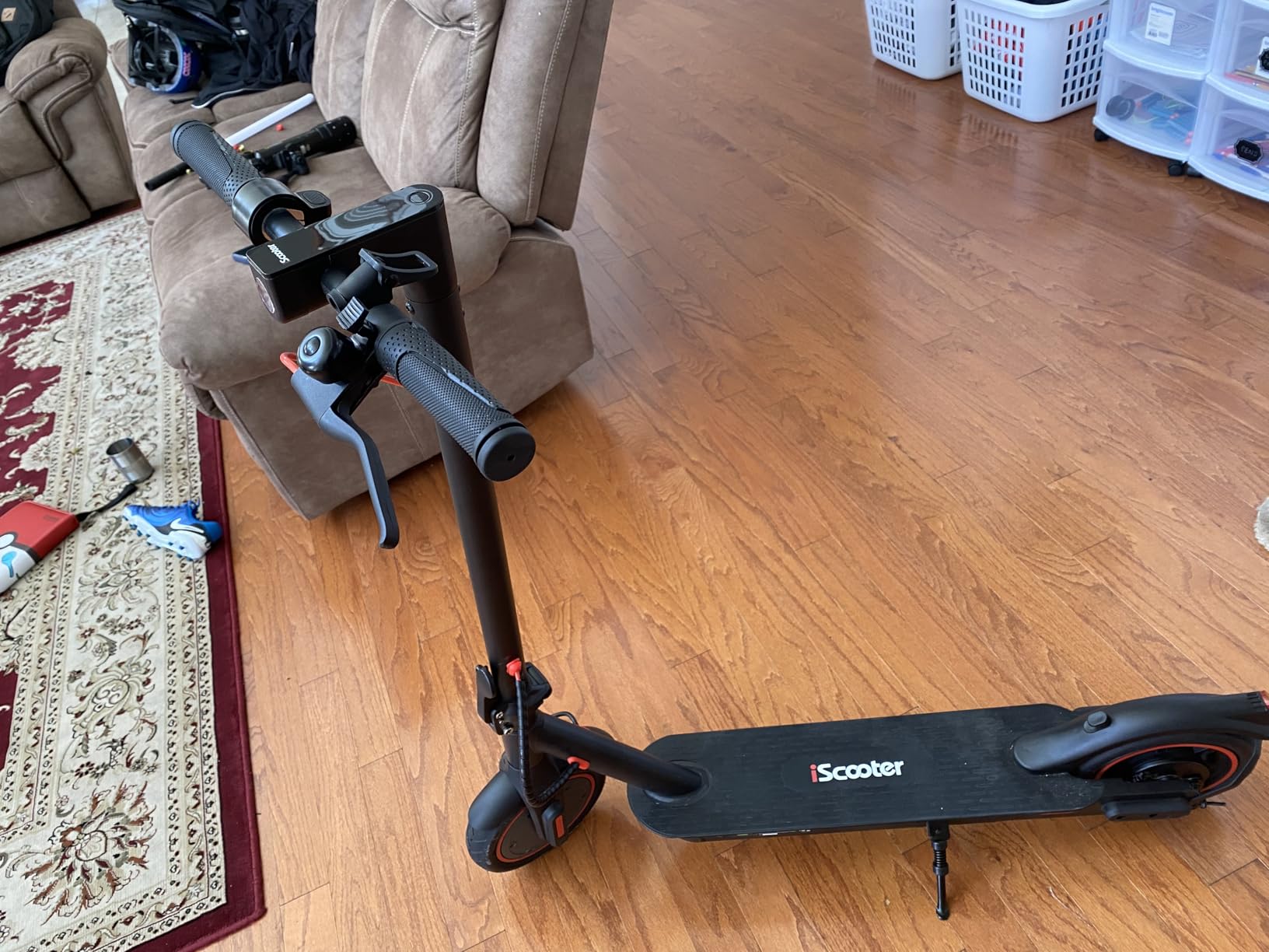 iScooter Electric Scooter for Adults, Foldable E-Scooter for Commuting customer photo 1