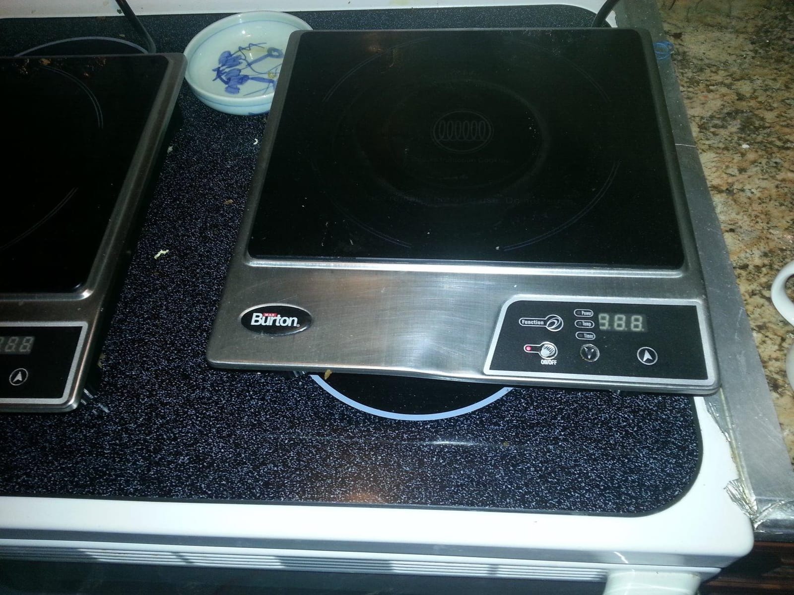 Empava Flex Induction Cooktop 2 Burner, Horz. Countertop/Drop-in, Plug in customer photo 2