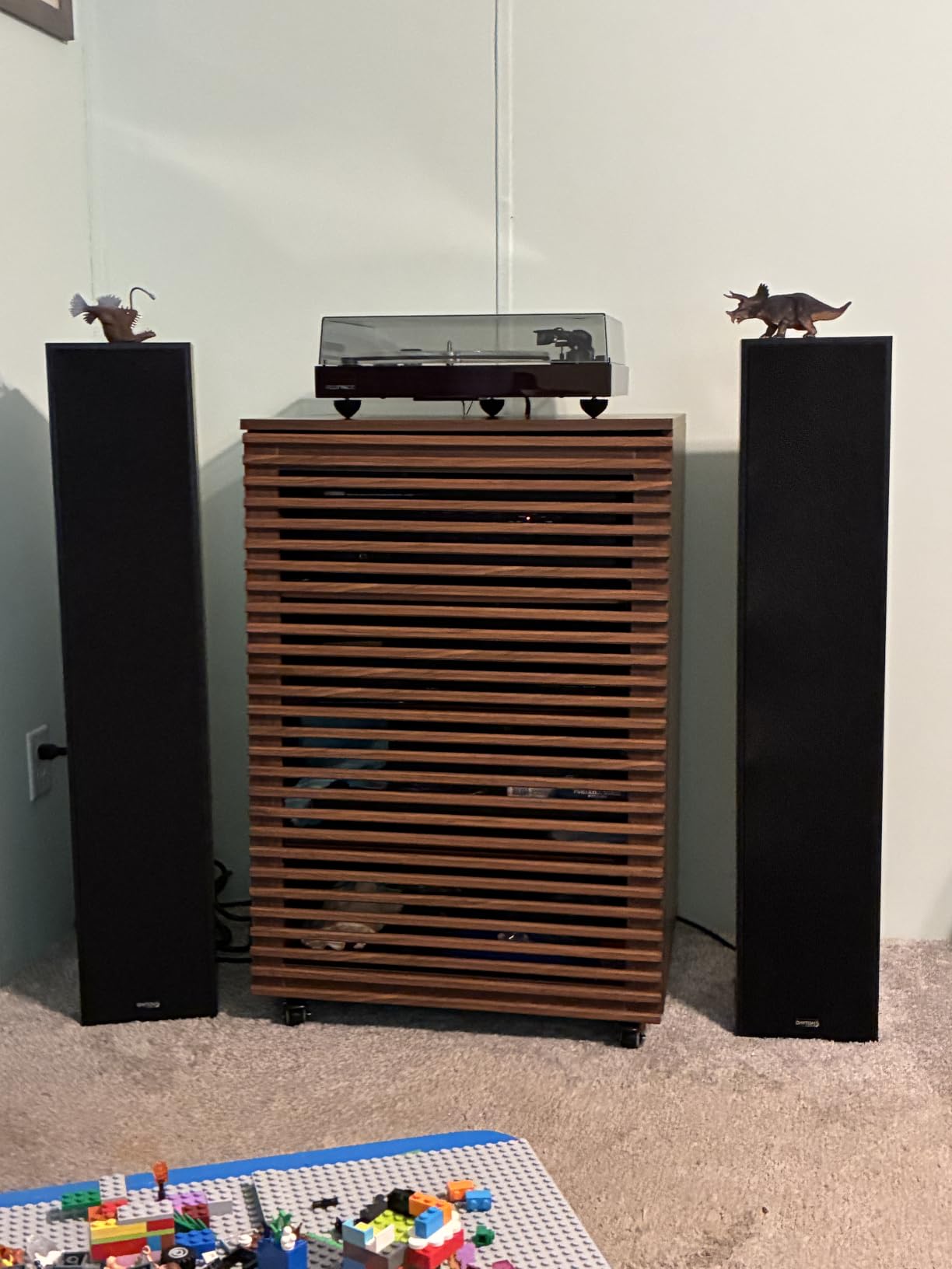 Dayton Audio Classic T65 Floor-Standing Tower Speaker Pair (Wood) customer photo 2