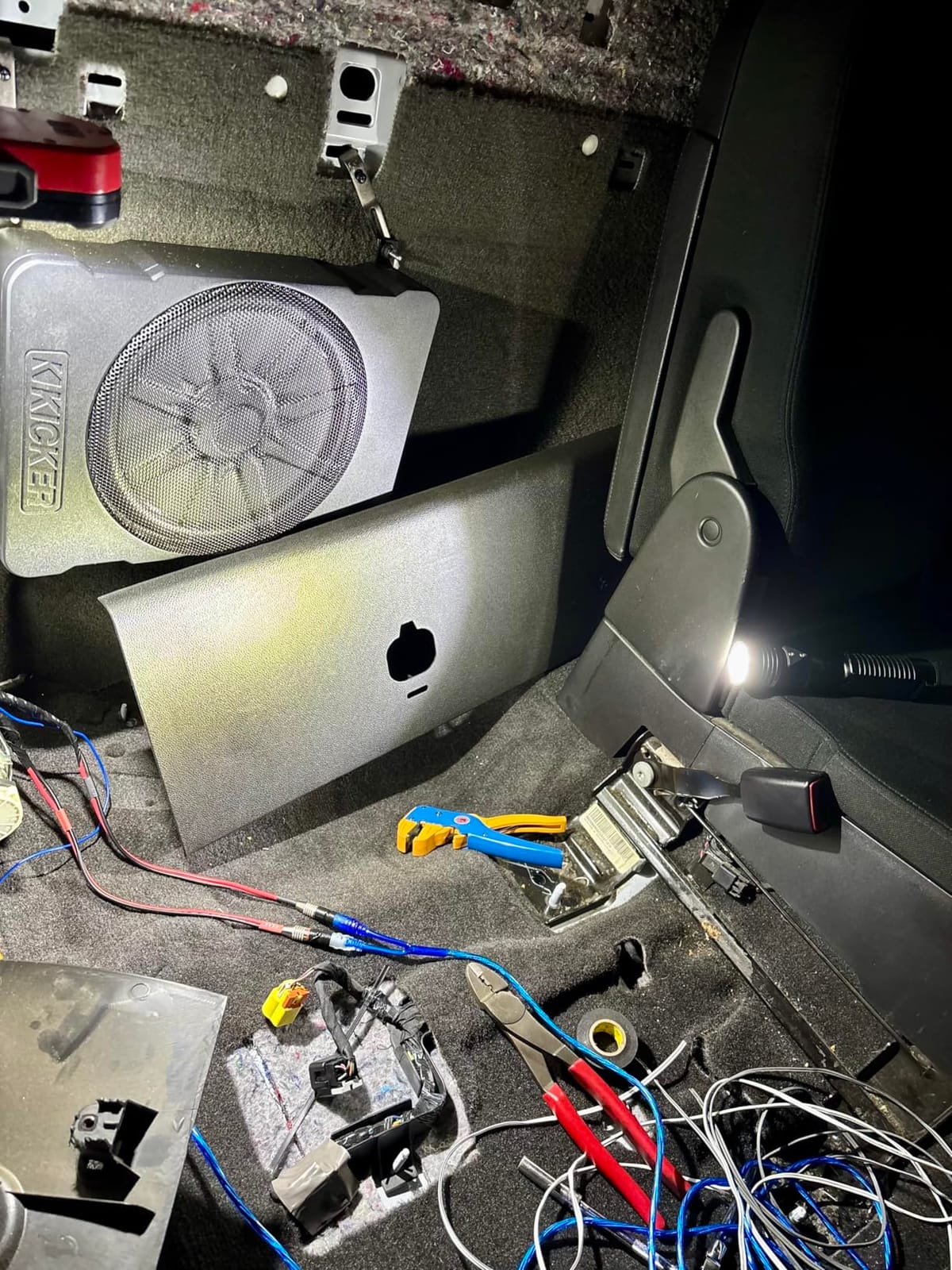 KICKER 51HS10 Hideaway Compact Powered Subwoofer, 10-Inch customer photo 1
