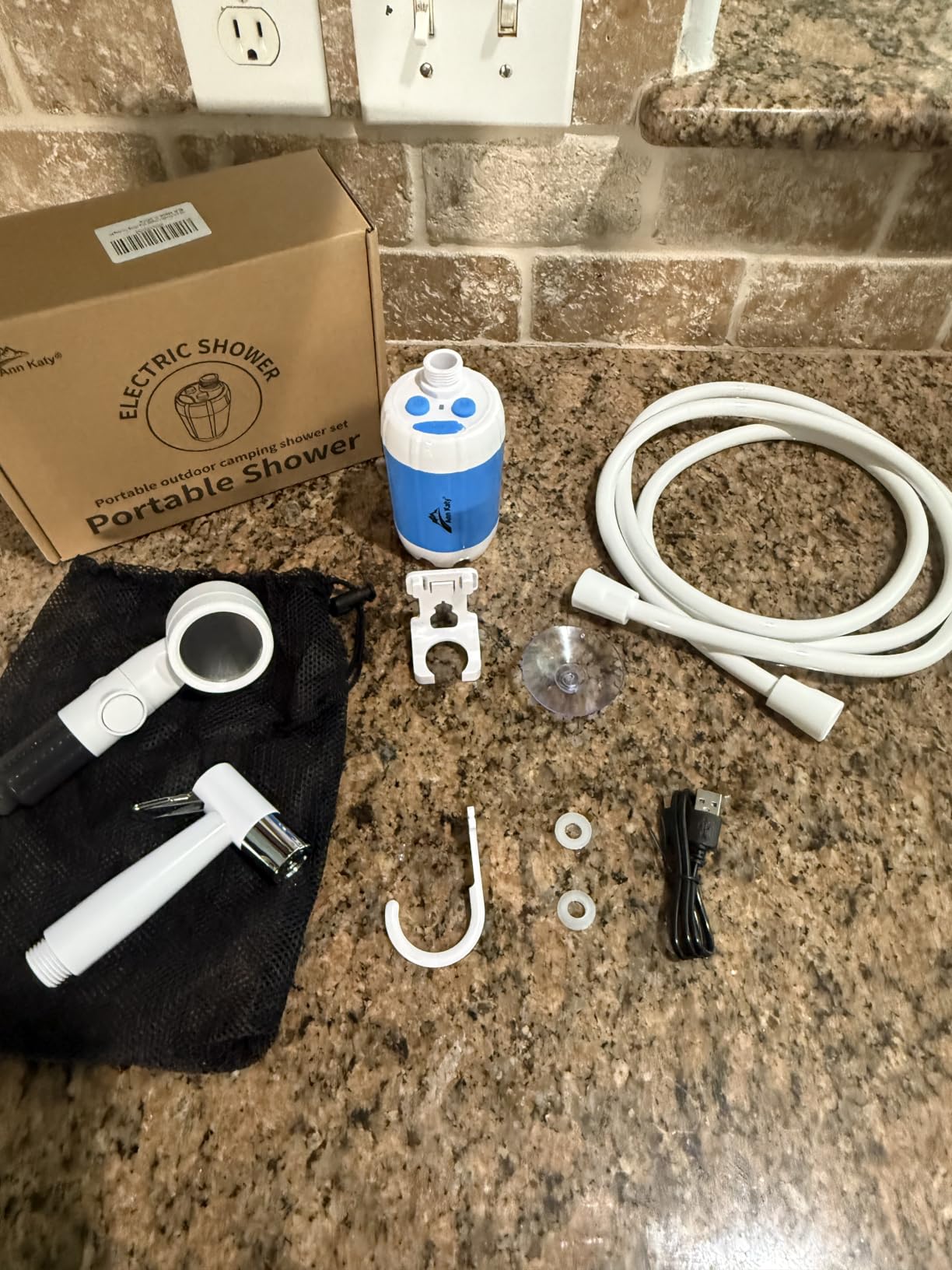 Ann Katy Portable Camping Shower Pump,Rechargeable Electric Outdoor Shower customer photo 2