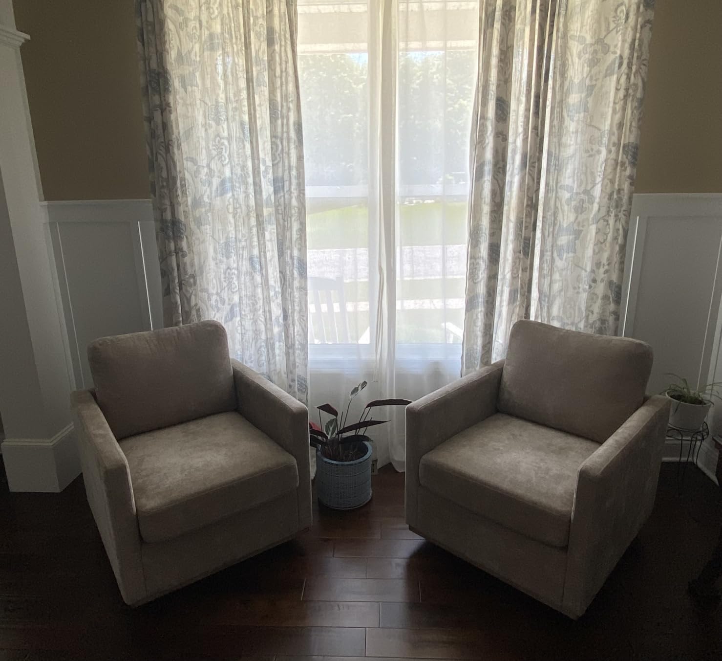 Swivel Accent Chair Set of 2, 360 Degree Square Swivel Barrel Chair for Living Room, Mid Century Modern Upholstered Accent Chair,Comfy Sofa Armchairs for Bedroom,Nursery, Chenille, Taupe customer photo 1