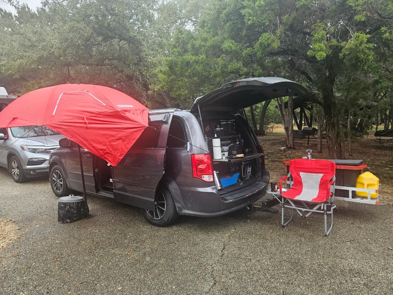 Sport-Brella Premiere UPF 50+ Umbrella Shelter with Patented Side Panels and Tilt Mechanism, Heavy-Duty 1.25 Inch Center Pole, Auger Anchor for Sand and Grass customer photo 2