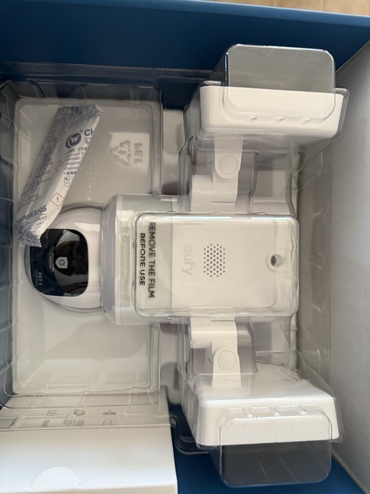 eufy Security Floodlight Camera E30, 2K, AI Detection & Tracking, Outdoor customer photo 2