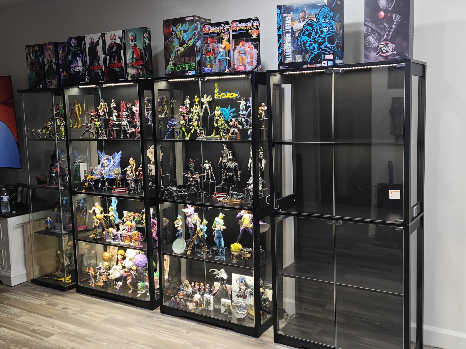 BROTTAR Display Cabinet with Glass Doors, 4-Tier Display Case, Black customer photo 1