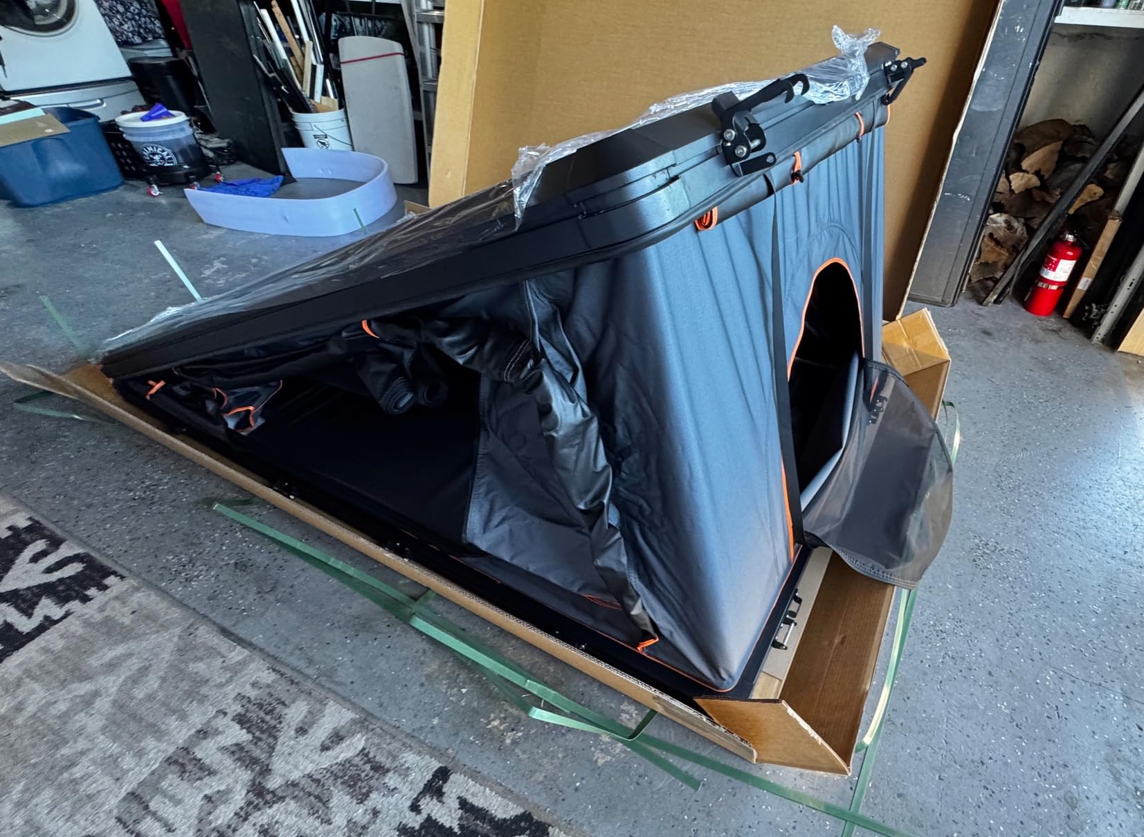 Rooftop Tent Hard Shell with Winter Insulation for 4-Season Camping customer photo 1
