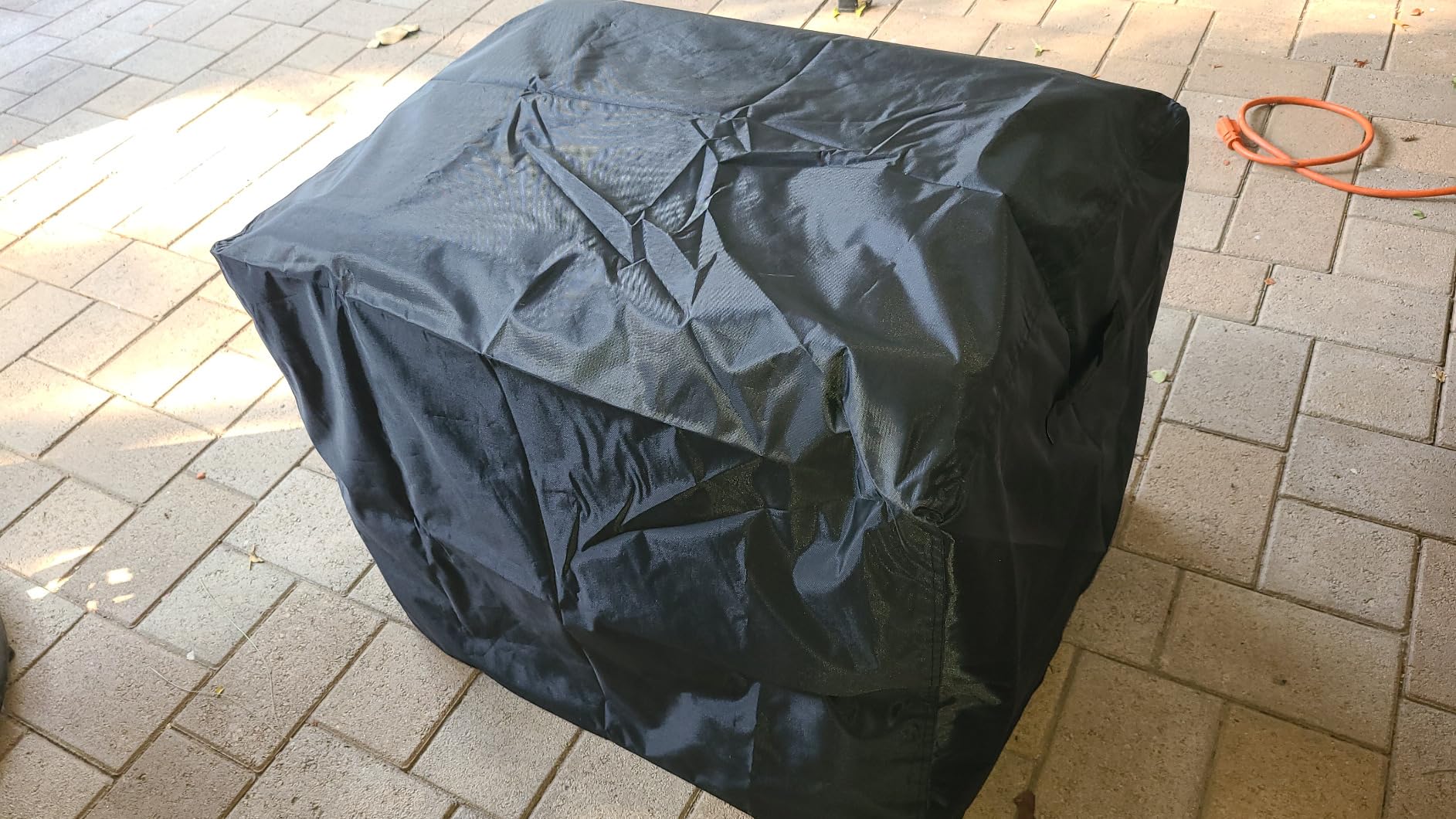 Generator Cover for 5000 ‑10000W, 32 x 24 x 24 Inch, Black customer photo 2