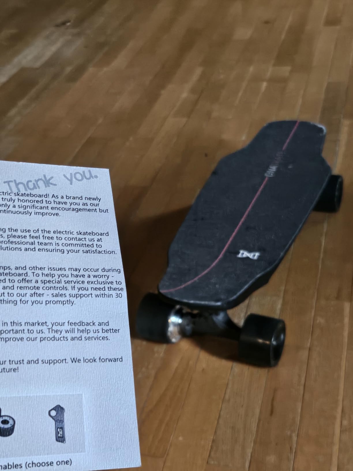 M8 Electric Skateboard with Remote, 15Mph Top Speed,9Miles Range,400 Hub-Motor, Skateboard for Adults &Teens customer photo 2