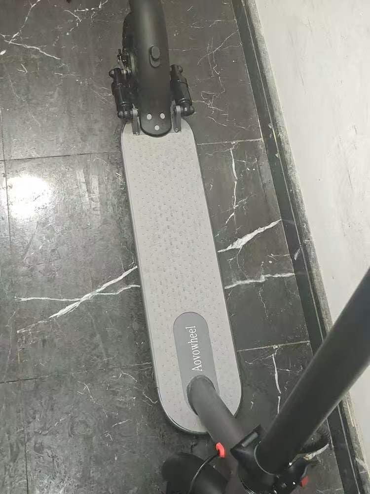 Aovowheel Electric Scooter for Adults, Folding E Scooter Commuting Scooters customer photo 1