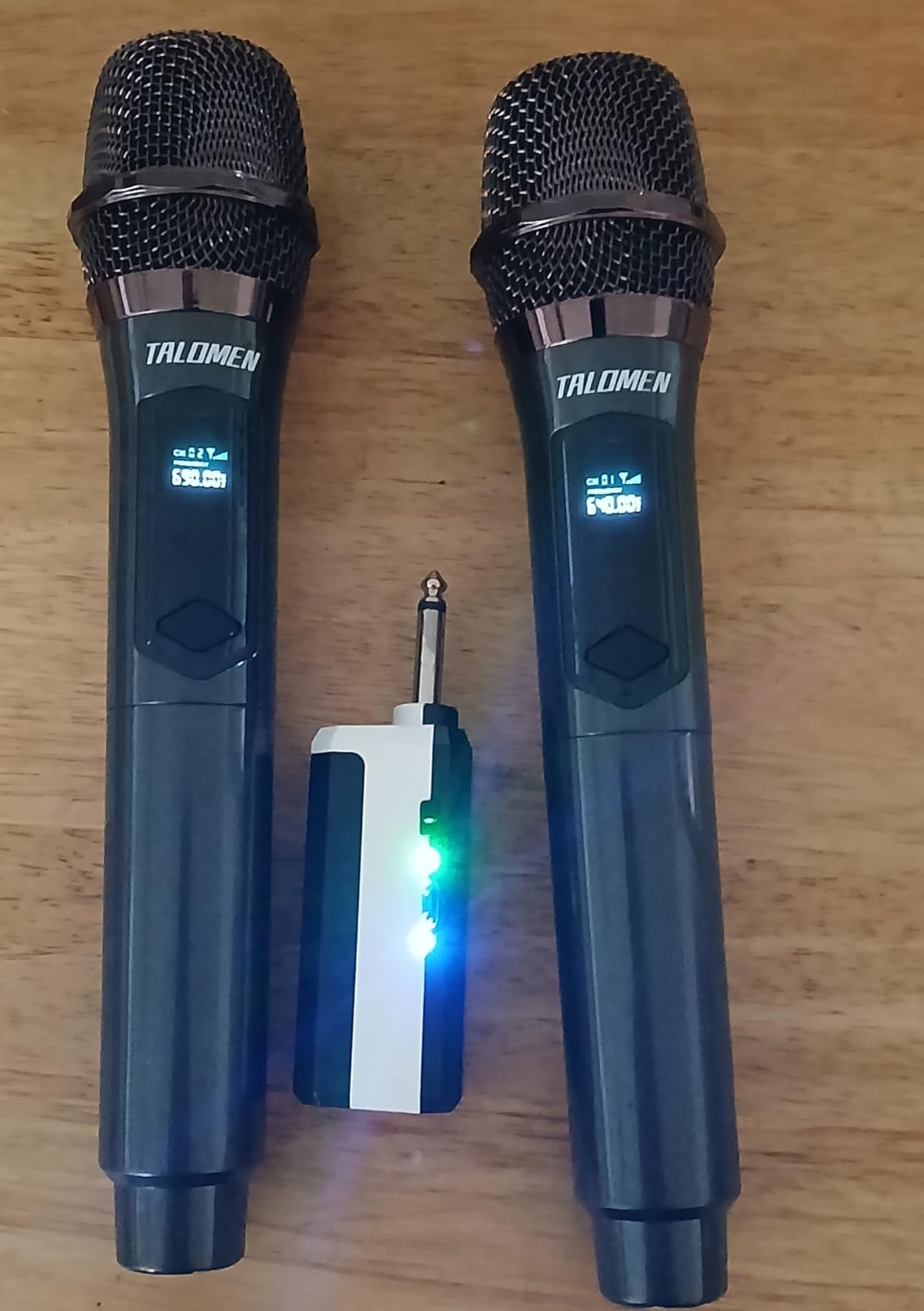 talomen Wireless Microphones, Professional Dual Karaoke Microphone for Singing, Handheld Cordless Dynamic Mic System with Rechargeable Receiver(160 Ft) for Wedding, DJ, Speech, Church, Party, K602-BW customer photo 2