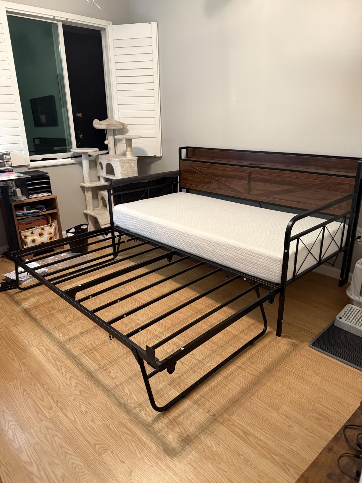 LIKIMIO Twin Daybed with Pop Up Trundle & Charging Station & Storage Shelf customer photo 2