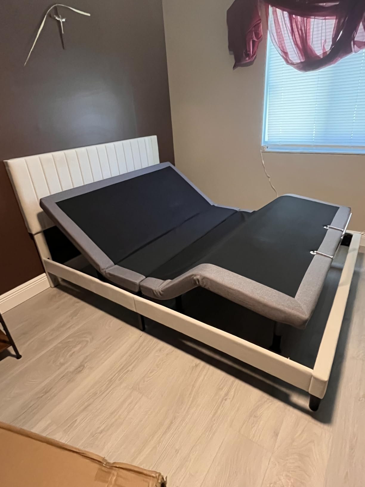 Adjustable Bed Frame King Size with Wireless Remote, Head Foot Incline, USB, Underbed Light - Heavy Duty Platform, Zero Gravity Bedframe customer photo 1