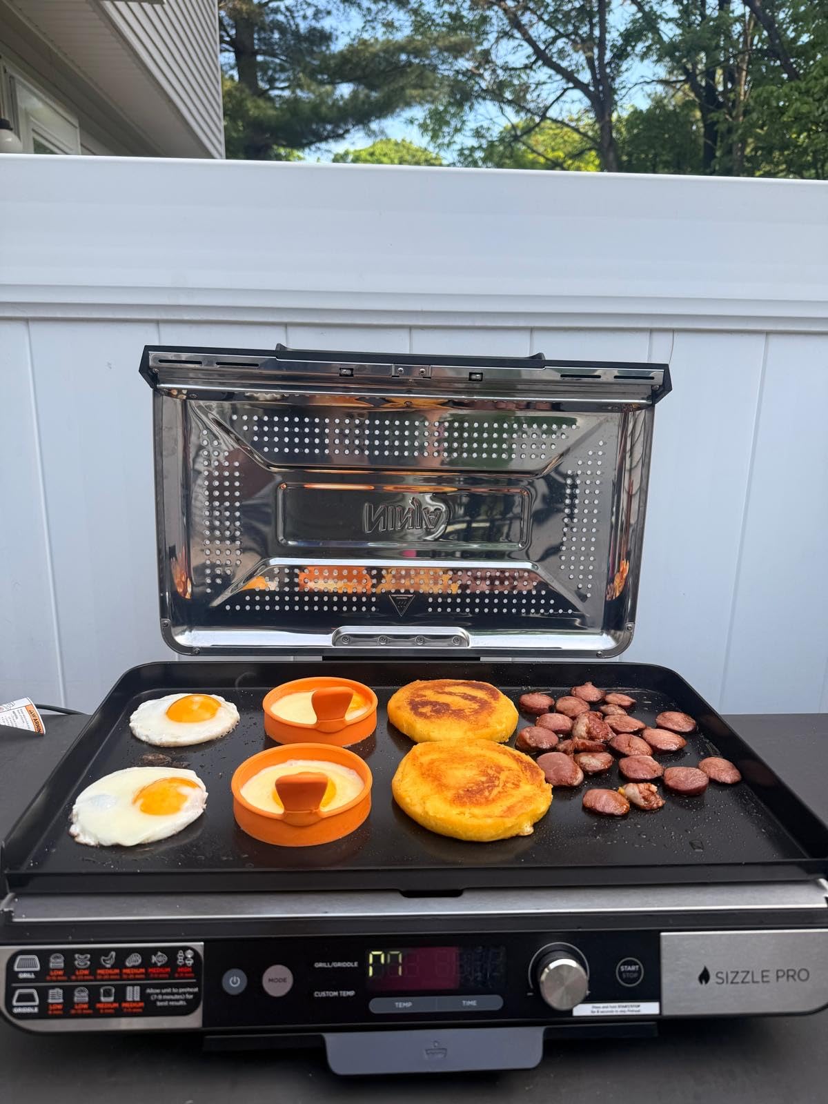 Ninja® Sizzle™ Pro XL 20'' Indoor Griddle & Grill, Silver, GX101 customer photo 2
