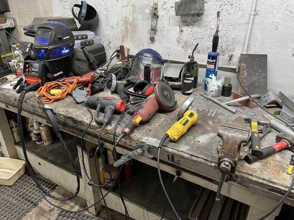 FEMEROL 140A 3 in 1 MIG Welder,Flux Core, MIG/Lift TIG/Stick Welding Machine 110V Portable IGBT Inverter Synergic Control, LED Display with Welding Helmets customer photo 1