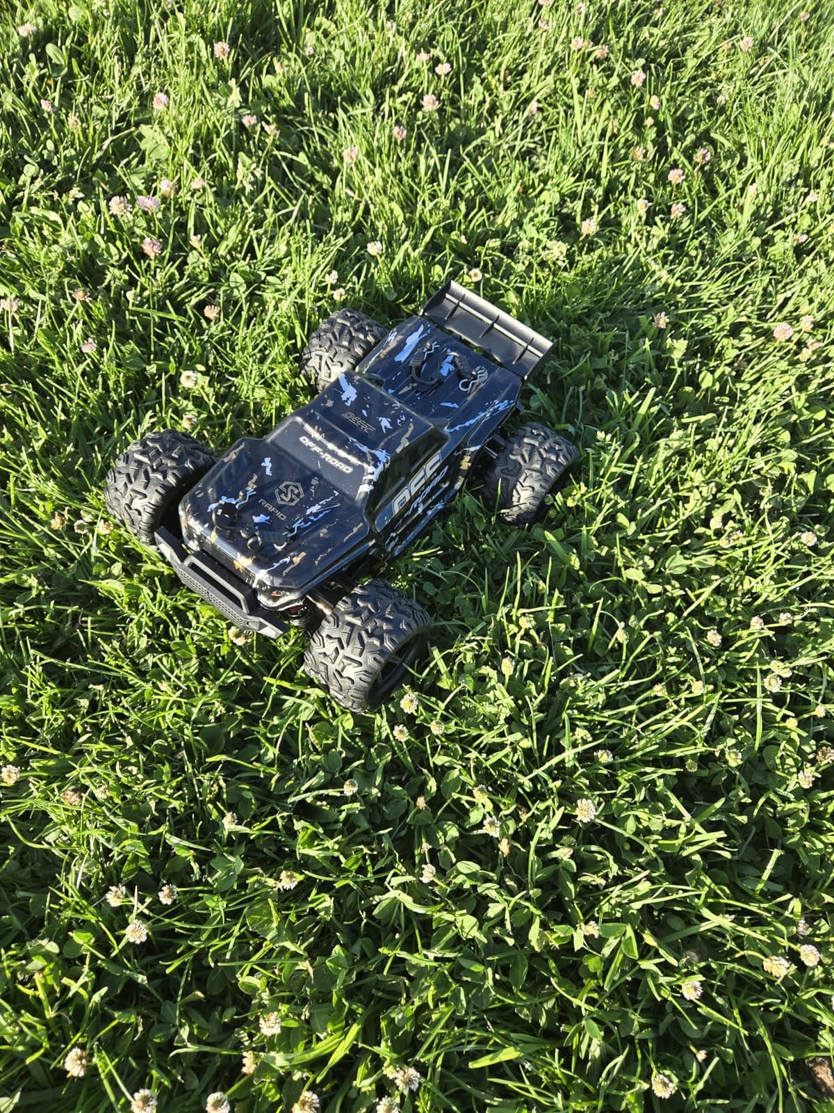 DEERC 9309E All Terrain Fast RC Cars for Adults 40KPH,4WD Electric Off-Road Remote Control Monster Truck,2.4Ghz High Speed Car,Waterproof Monster Truck with 2 Batteries for Boys & Kids customer photo 1