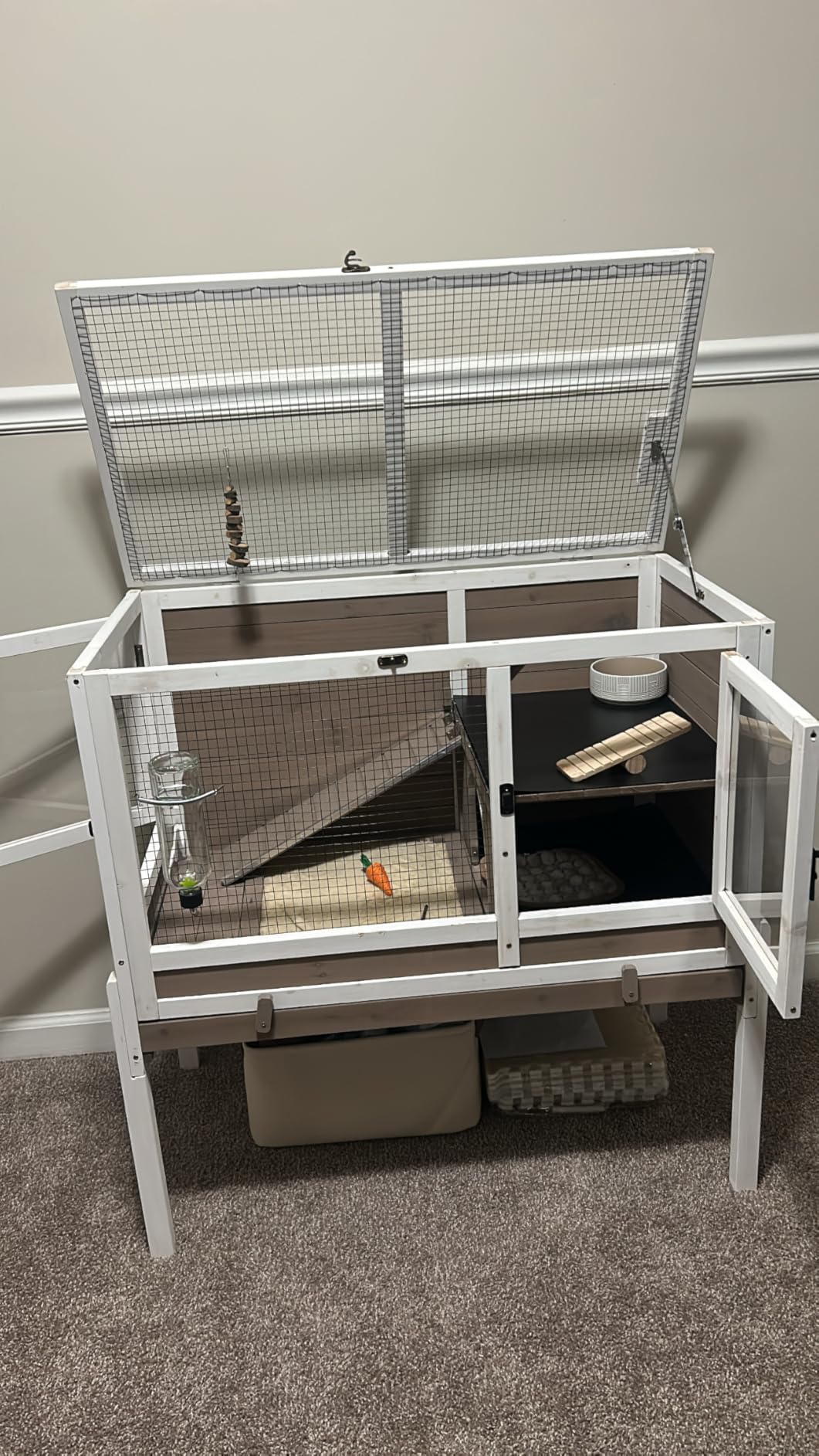 Aivituvin Wooden Guinea Pig Cages Indoor with Removable Stand, Anti Chewing Rabbit Hutch with Ramp and Wire Mesh, 2 Story Small Animals House Habitat with Pull Out Tray (Light Natural Wood) customer photo 2