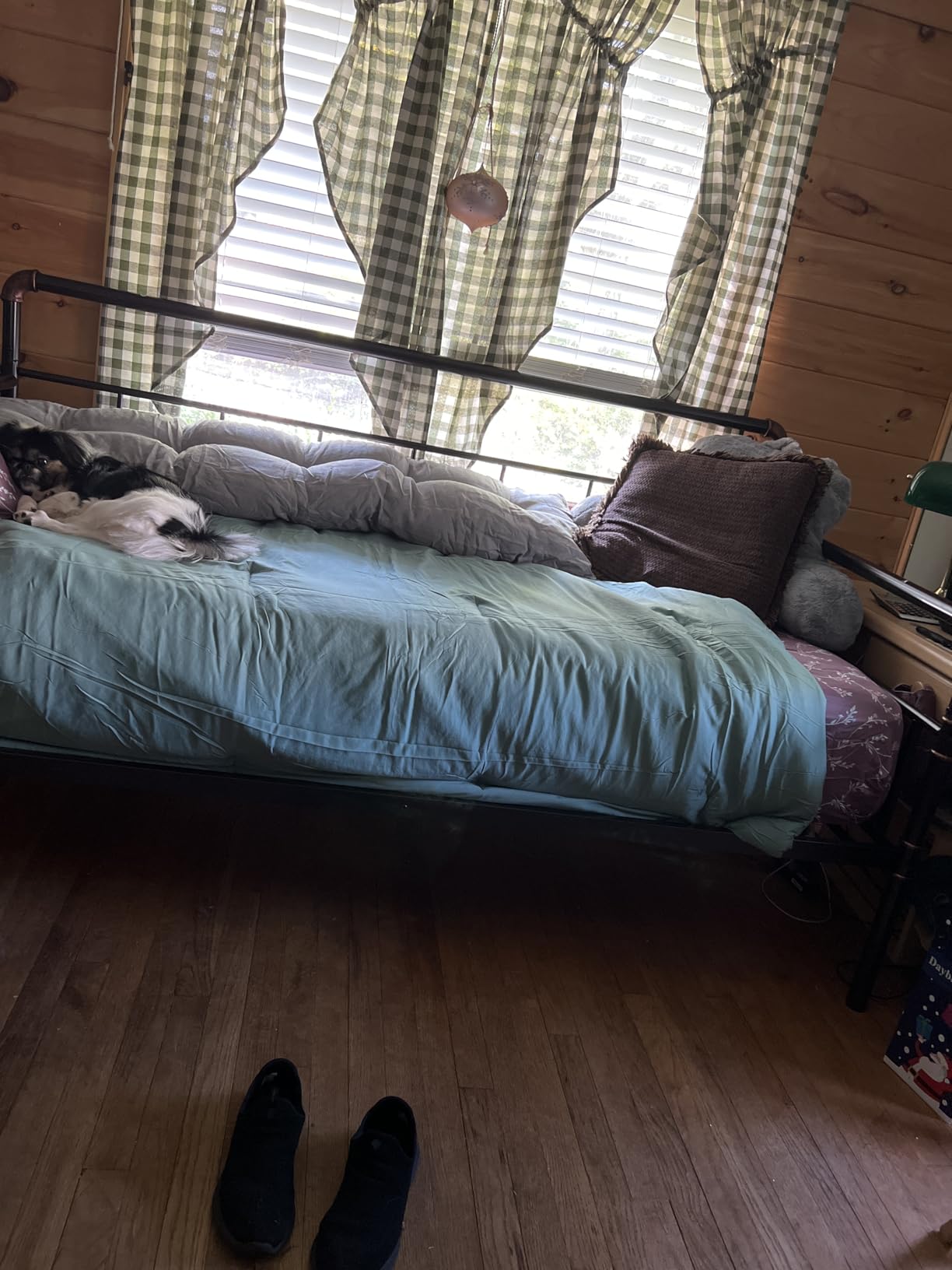 IDEALHOUSE Twin Daybed with Classic Headboard,Metal Twin Bed Frame,Brown customer photo 2