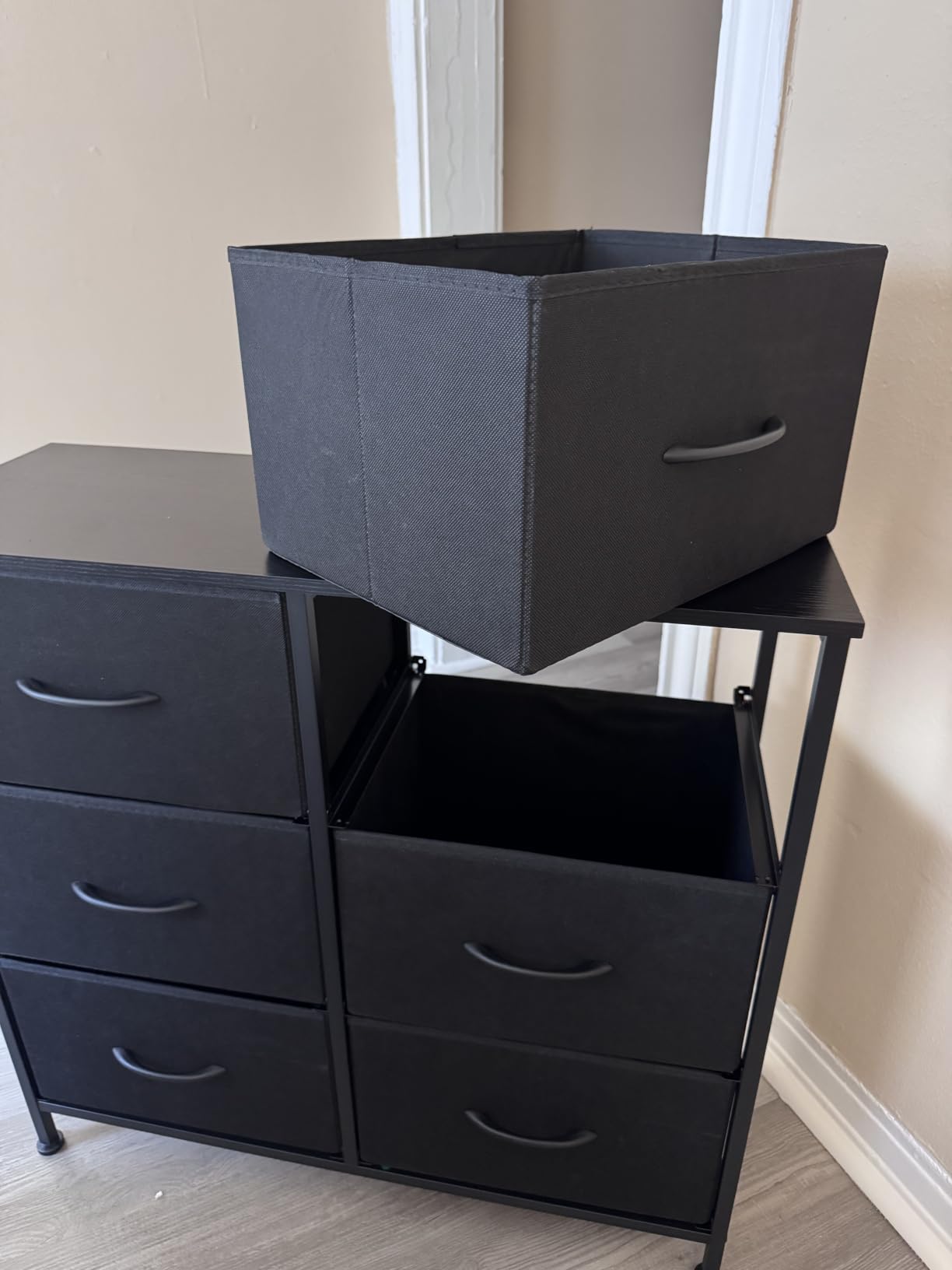SONGMICS Dresser for Bedroom, Wide Dresser with 9 Fabric Drawers customer photo 1