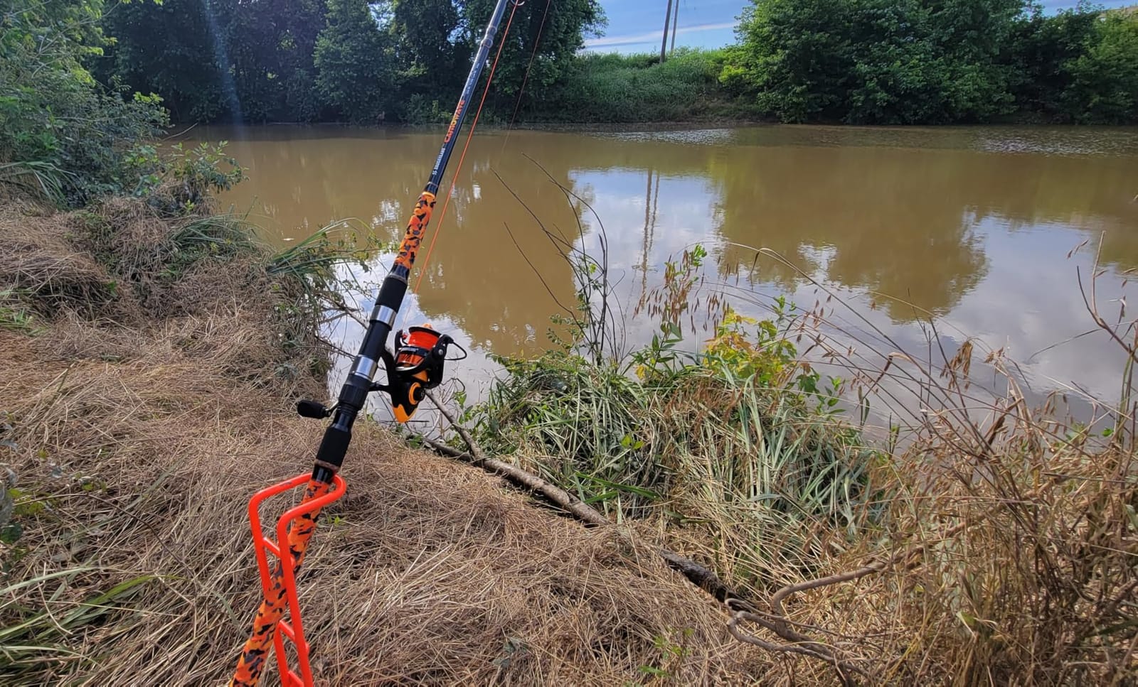Sougayilang 3 Piece Surf Fishing Rod Combo Medium/Heavy Travel Spinning Rod with 4000/5000 Size Reel Baitfeeder Combo(9'/10'/11'12') customer photo 1