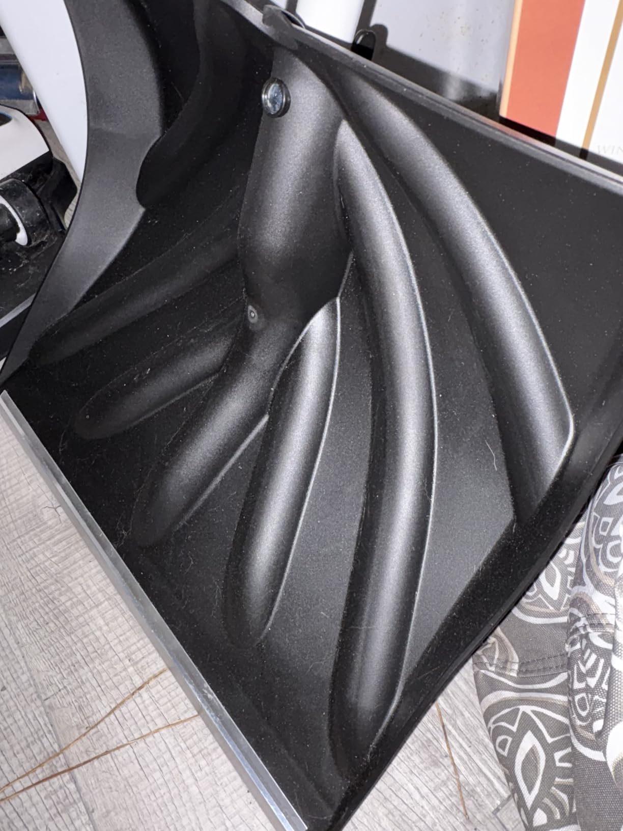 YEITSNOW Snow Shovel for Driveway Ergonomic Design 17” Reinforced Heavy Duty Snow Removal Easy Assembled Tool in Winter Snowy Day for Garage Car Parking Port Workshop Barn customer photo 1