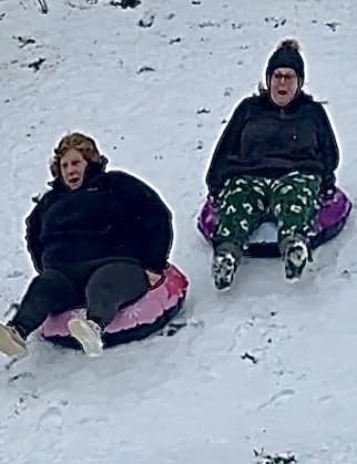 Snow Tube, 36‘’ 3Packs/4Packs Snowman Snow Tubes for Kids & Adults, Durable Cold-Resistant PVC Inflatable Snow Sled, Heavy-Duty Hard Bottom & Handles, Perfect for Family Boys Girls Sports Fun customer photo 1