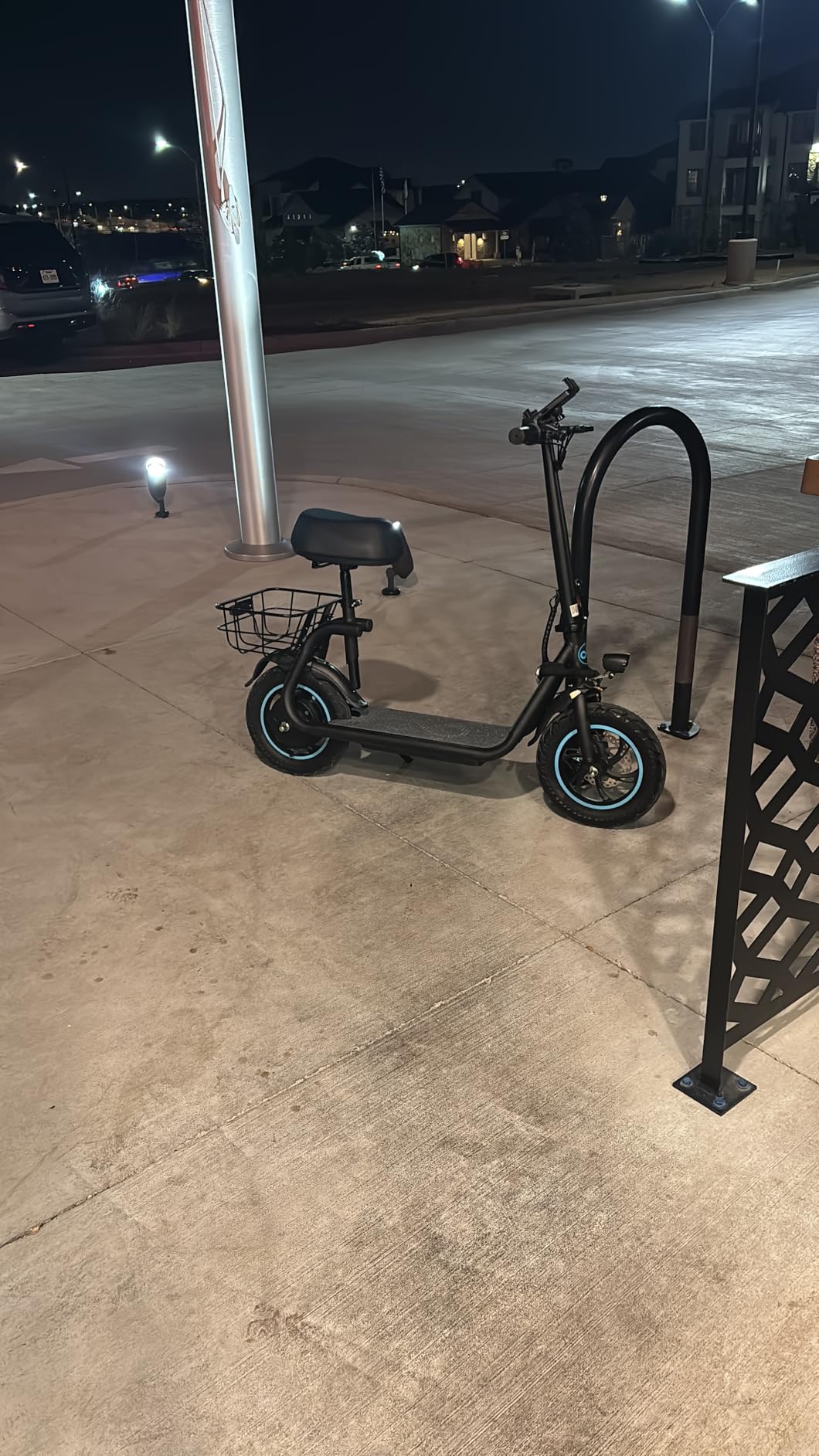 AWWSCOOTER Electric Scooter with Seat & Basket for Adults 20Mile Range customer photo 1