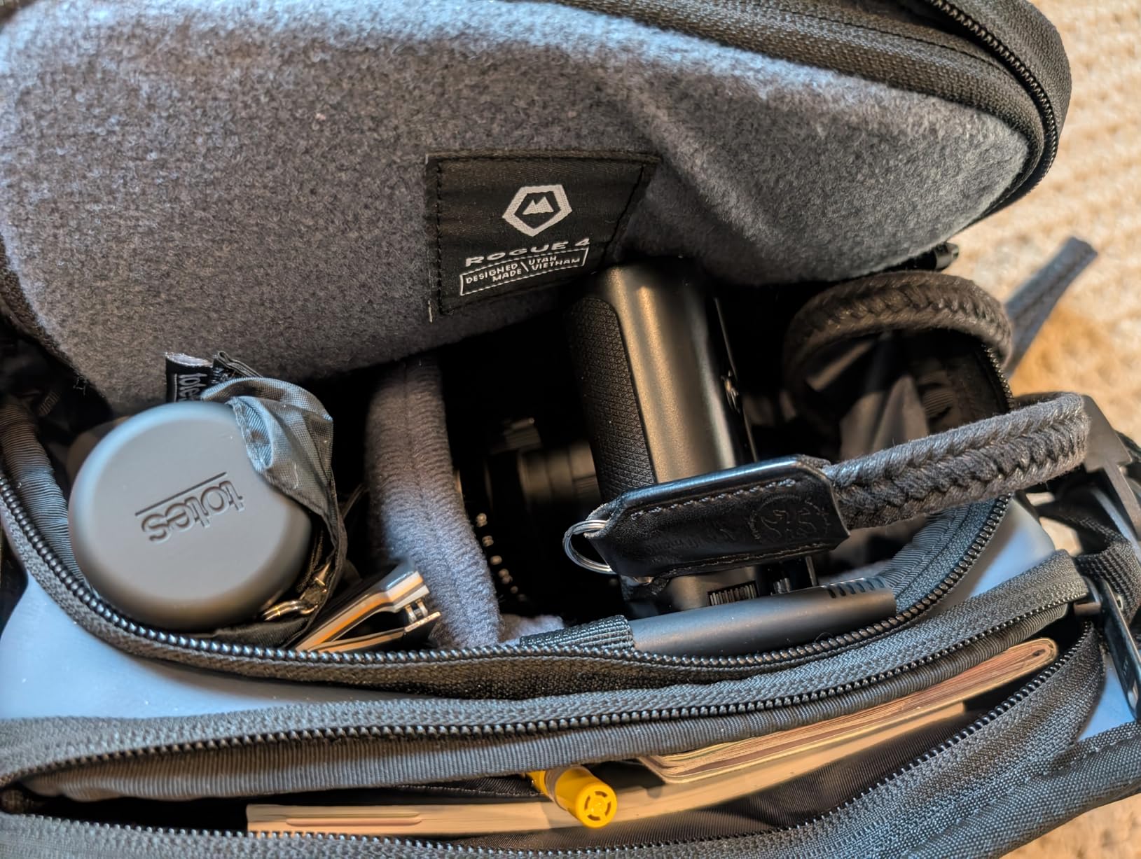 WANDRD All New ROGUE Sling V2: Weather-Resistant Everyday Carry Bag with Lightning Fast Access, Customizable Interior, Laptop Sleeve & Tripod Pocket – Minimalist Crossbody for Travel, EDC & Creators customer photo 2