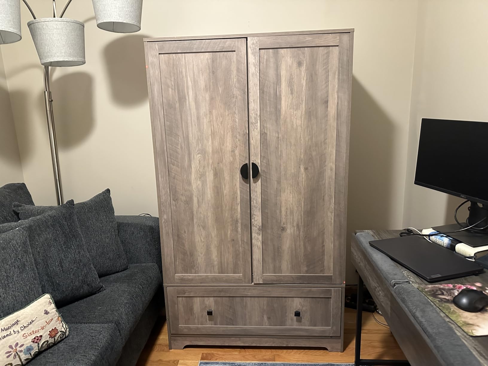 VINGLI Fluted Wardrobe Closet Armoire with Doors And Drawers, Wardrobe Cabinet with Hanging Rack, Bedroom Closet Wood, Oak Free Standing Armoire with Shelf and Solid Wood Legs, 31.5