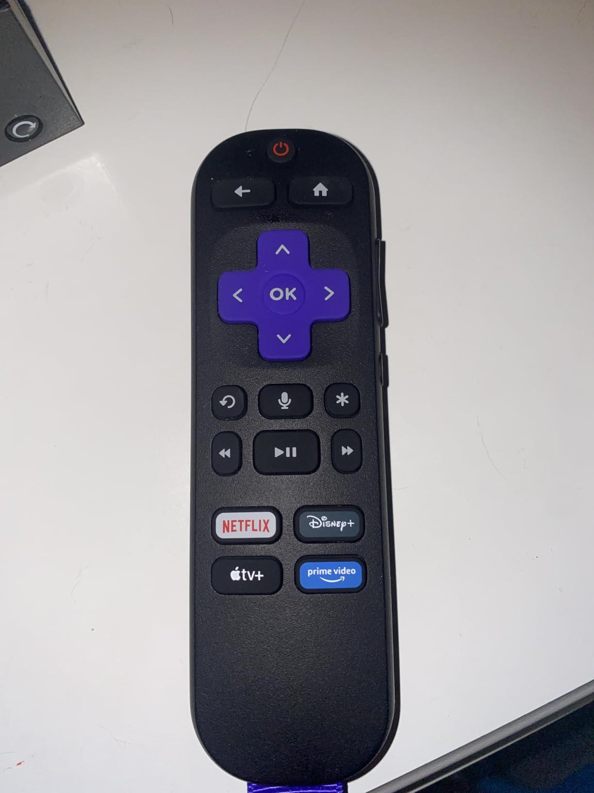 Roku 32-Inch Select Series Smart TV 2026-1080p Full HD TV - RokuTV customer photo 2