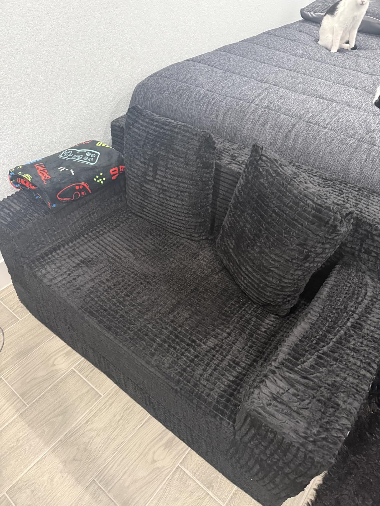 Erament Loveseat Boneless Convertible Sofa Bed, Folding Floor Futon Sleeper Sofa Couch Bed- Boneless Foldable Couch, Corduroy Pull Out Sofa Bed with 2 Pillows for Living Room & Bedroom customer photo 1