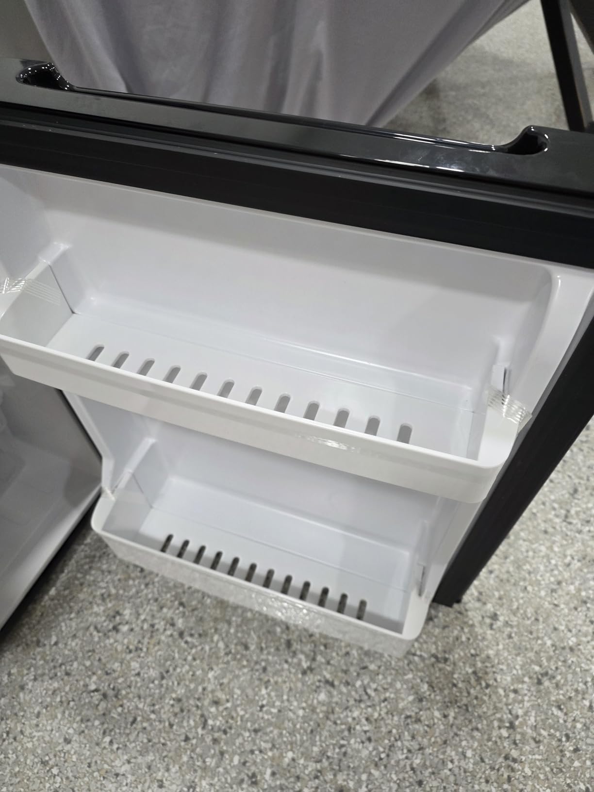 Feelfunn 3.2 Cu.Ft Mini Fridge with Freezer, 2 Door Dorm Fridge, Silver customer photo 2