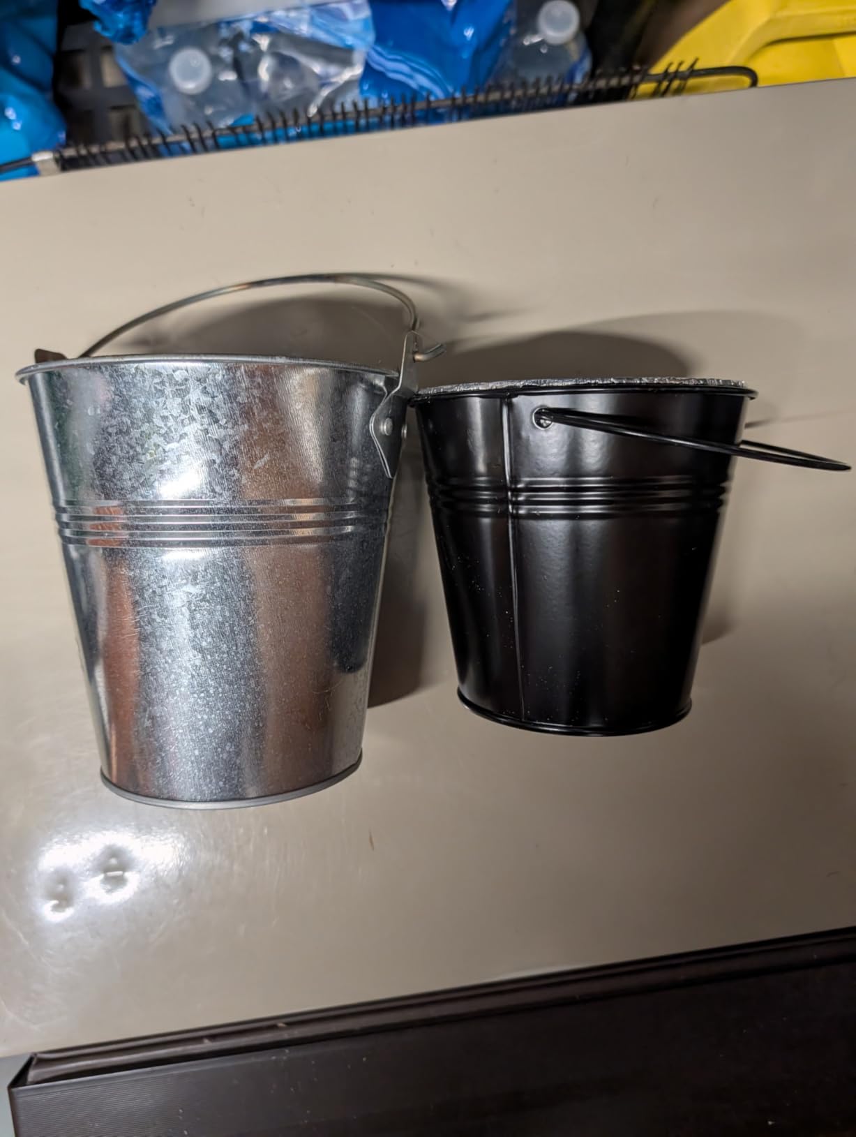 Grease Bucket for Pellet Grill with 20 Grease Bucket Liner fits Traeger Grease Bucket Liner - Replacement Traeger Drip Bucket for Pellet Grill Smoker Grease Bucket, Compatible with Pro Series 575/780 customer photo 1