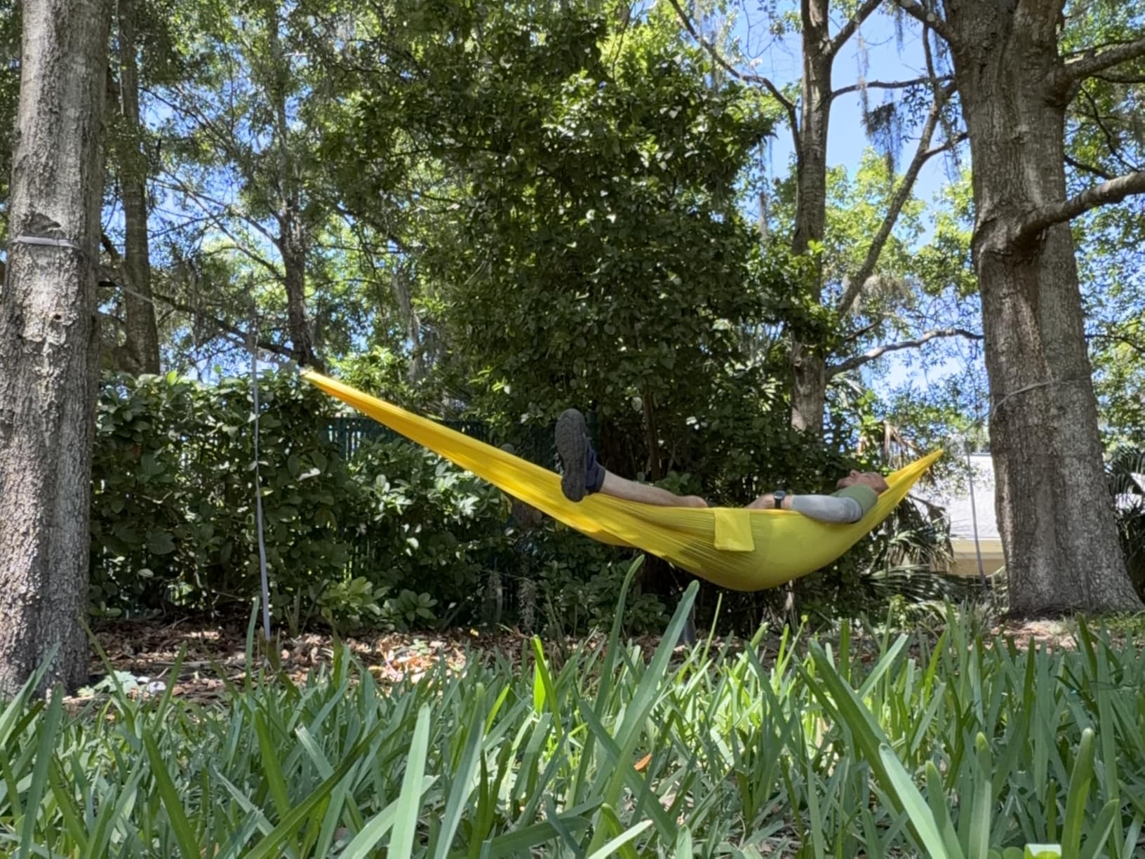 Sunyear Camping Hammock Ultralight (10oz)-600lbs Portable Hammock with Patent Quick-Adjust Buckles and 2 * 10 ft Tree Straps, Backpacking, Hiking, Travel, Outdoor/Indoor (104
