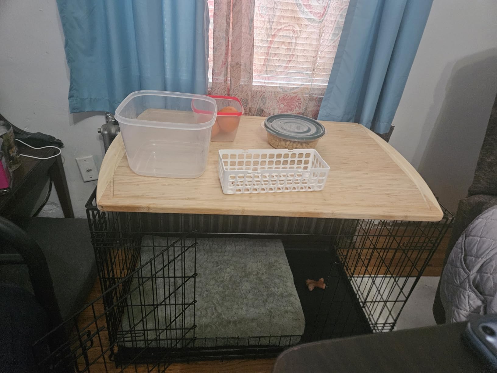 DUMOS 48 Inch Dog Crate, Foldable Medium Large Dog Cage Pet Kennel customer photo 1