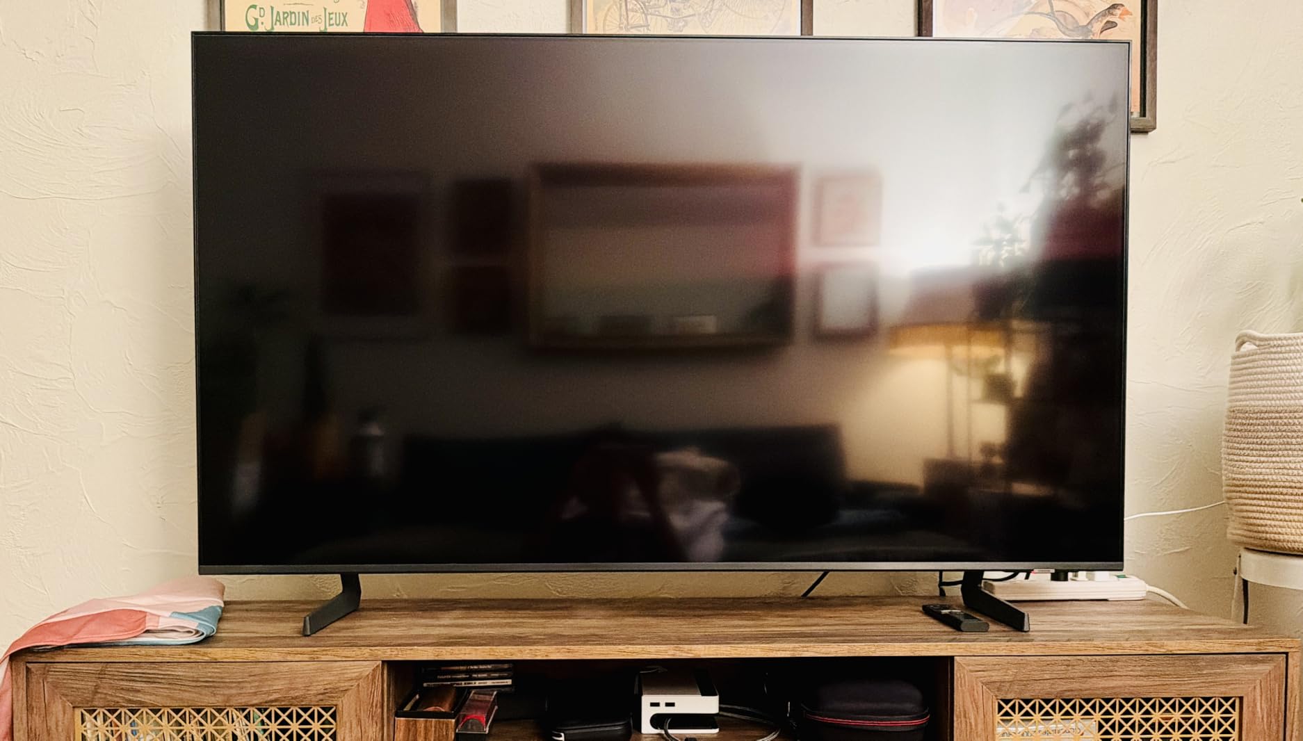 Samsung 43-Inch Class QN70H Series, Neo QLED Mini LED, 4K, Smart TV, 2026 customer photo 1