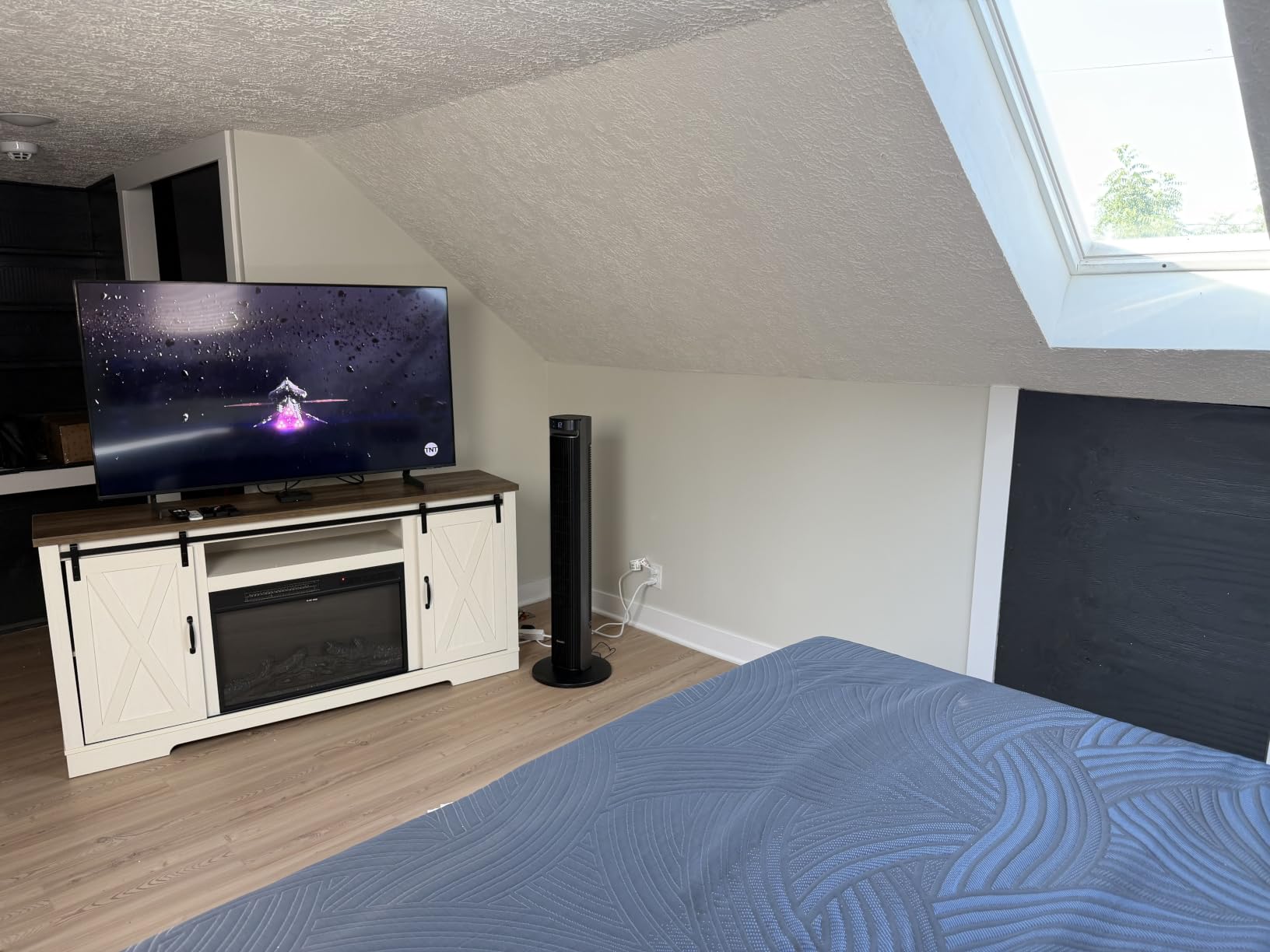 Samsung 43-Inch Class QN70H Series, Neo QLED Mini LED, 4K, Smart TV, 2026 customer photo 2