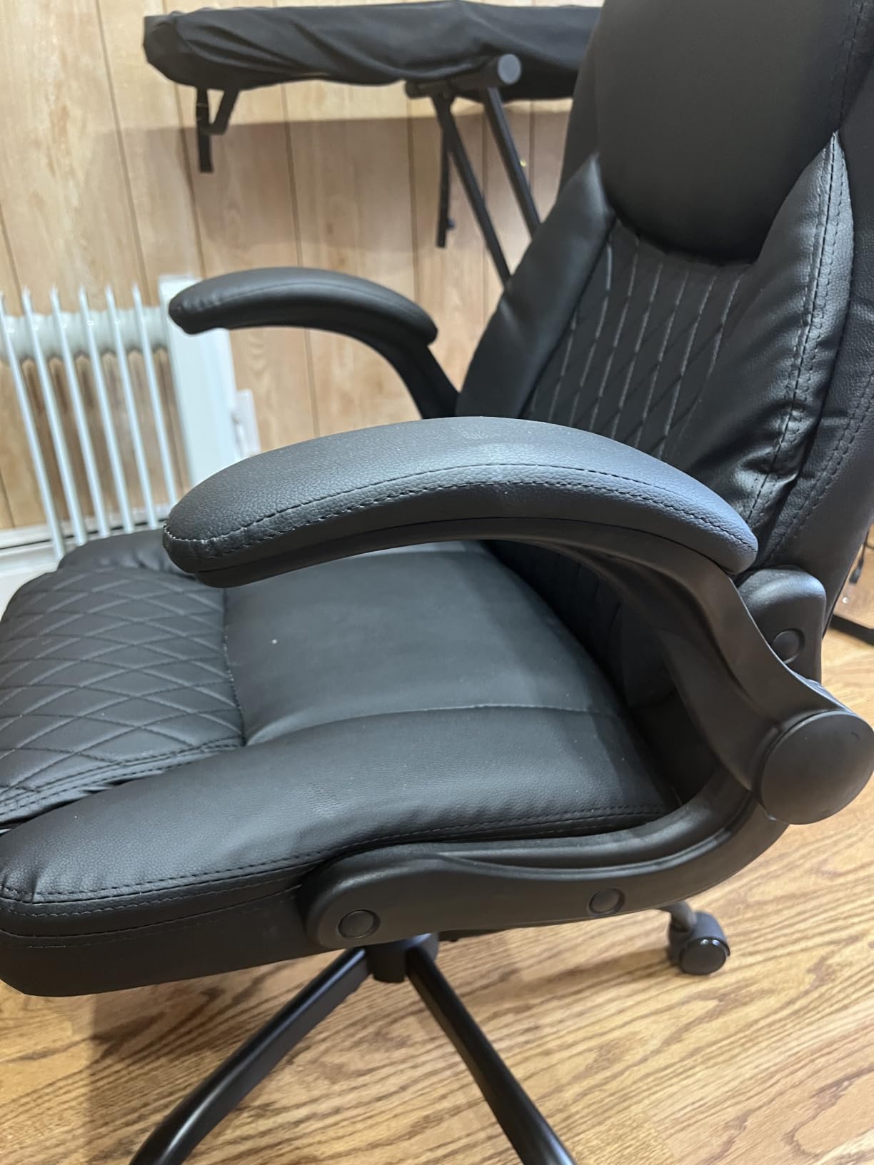 GTPLAYER PU Leather Office Chair, Home Desk Chair with Flip-up Arms, Modern customer photo 1