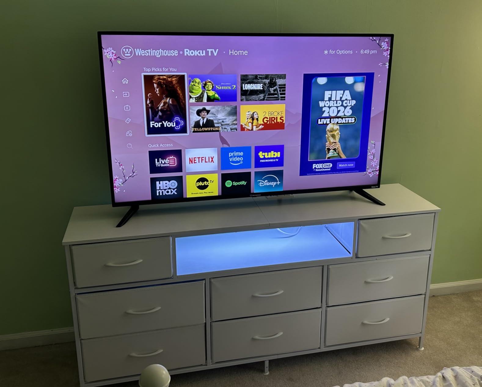 SONGMICS Dresser for Bedroom with Outlets & LED Lights, 8 Fabric Drawers customer photo 2